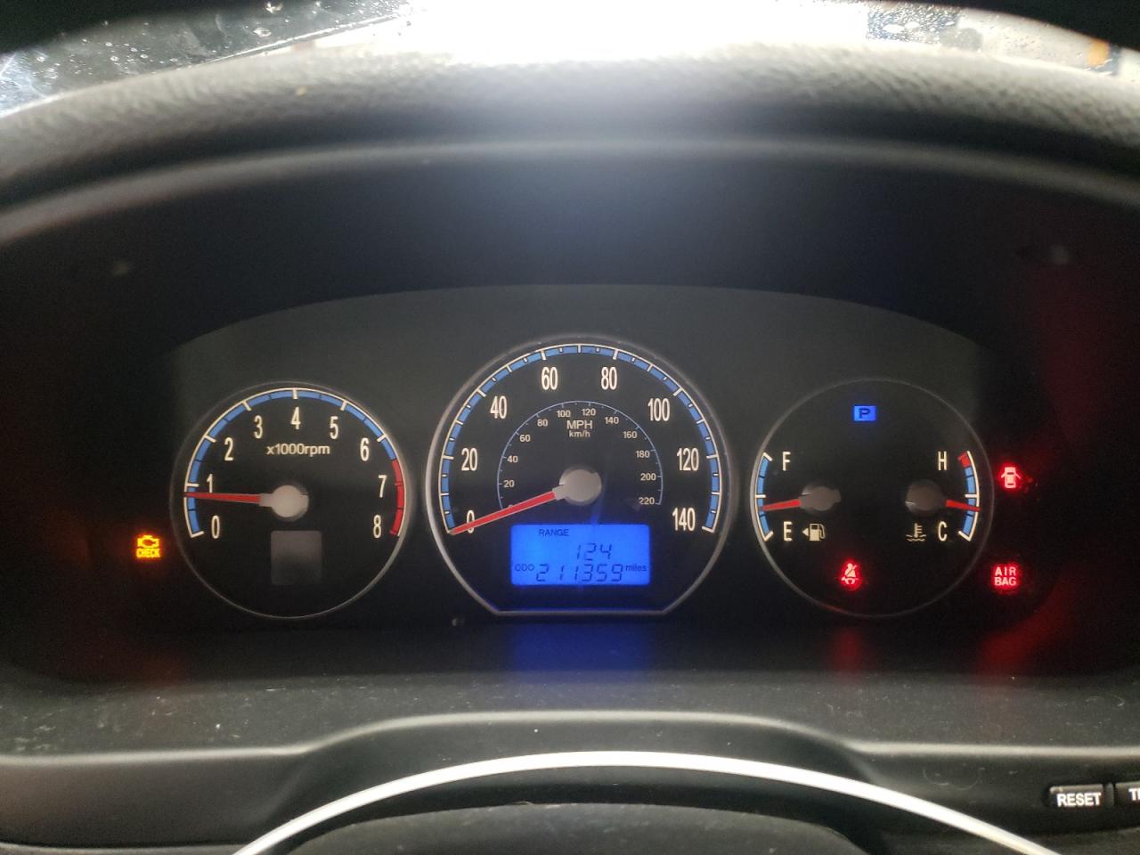 2008 Hyundai Santa Fe - Image 9