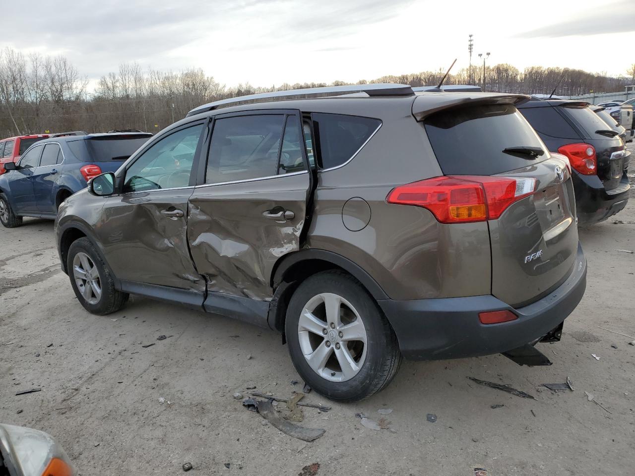 2014 Toyota RAV 4 - Image 2
