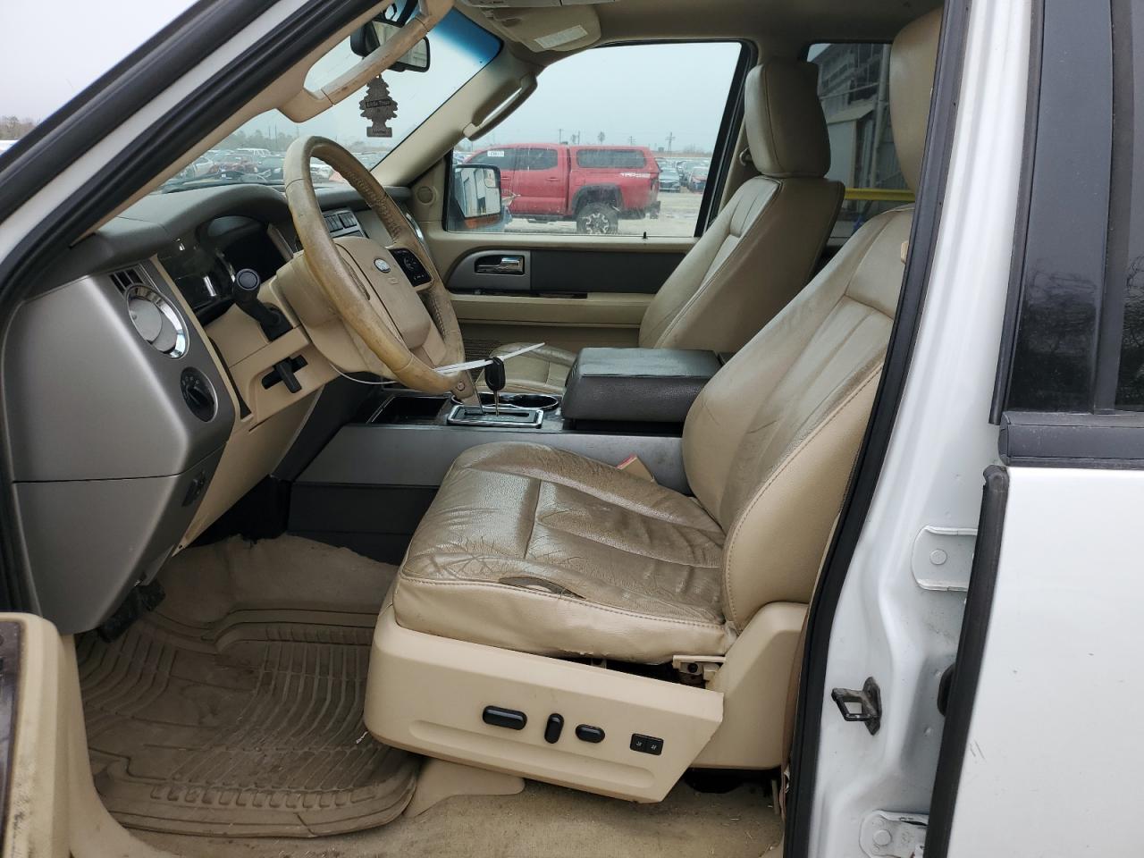 2013 Ford Expedition - Image 7