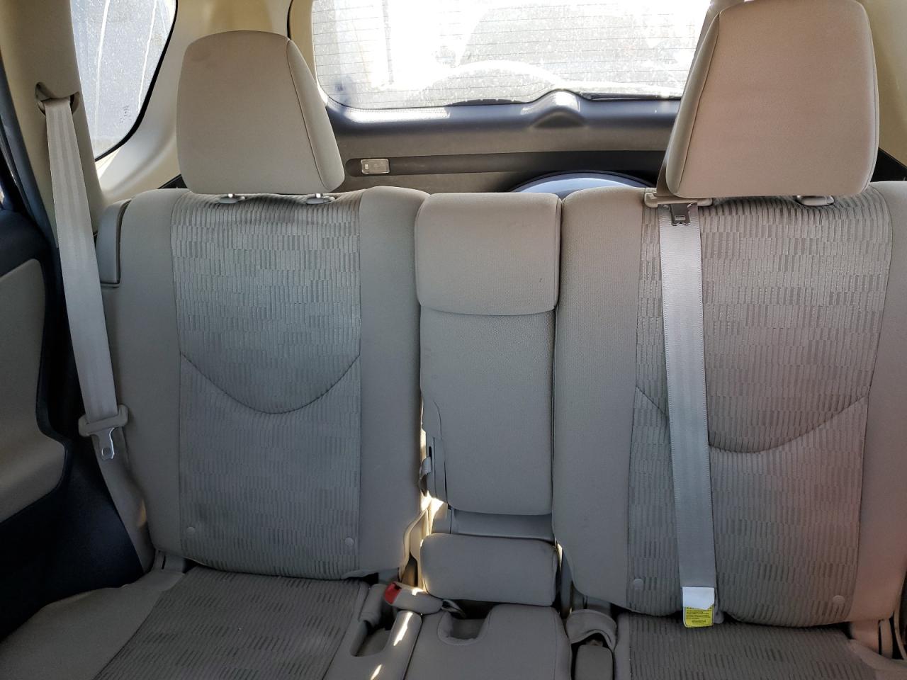 2012 Toyota RAV 4 - Image 10