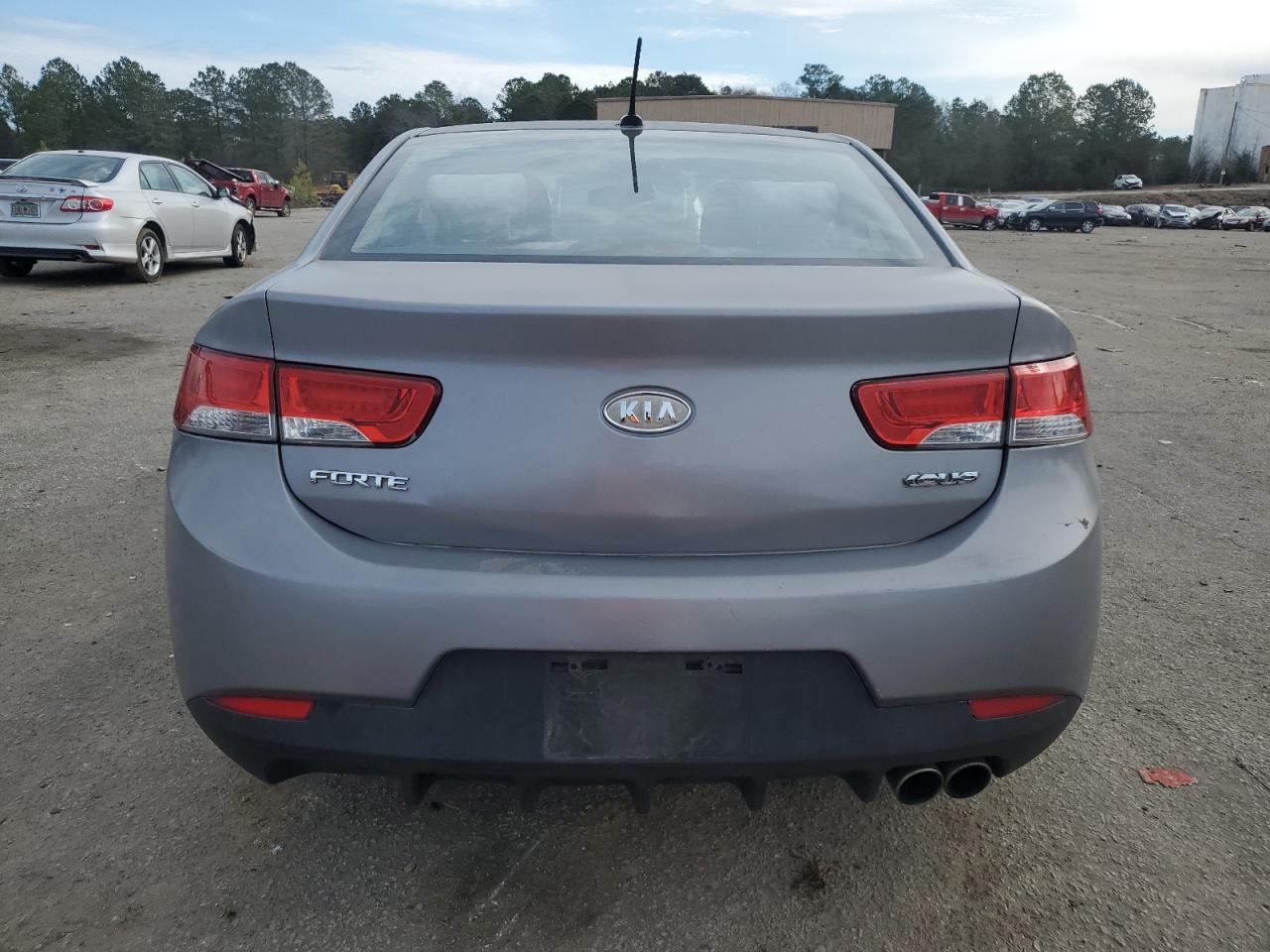 2013 Kia Forte - Image 6
