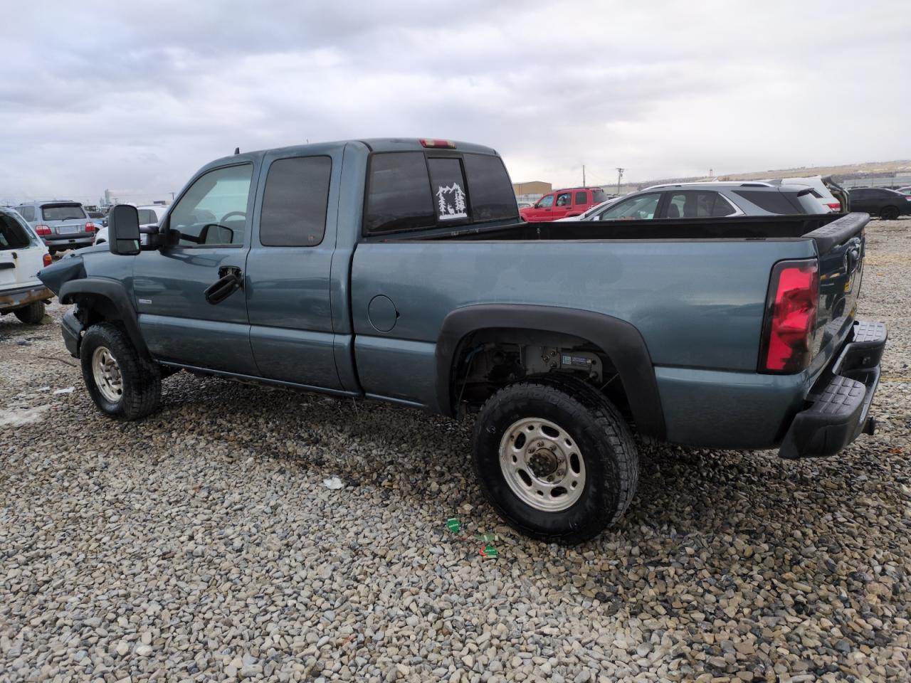 2006 Chevrolet Silverado - Image 2