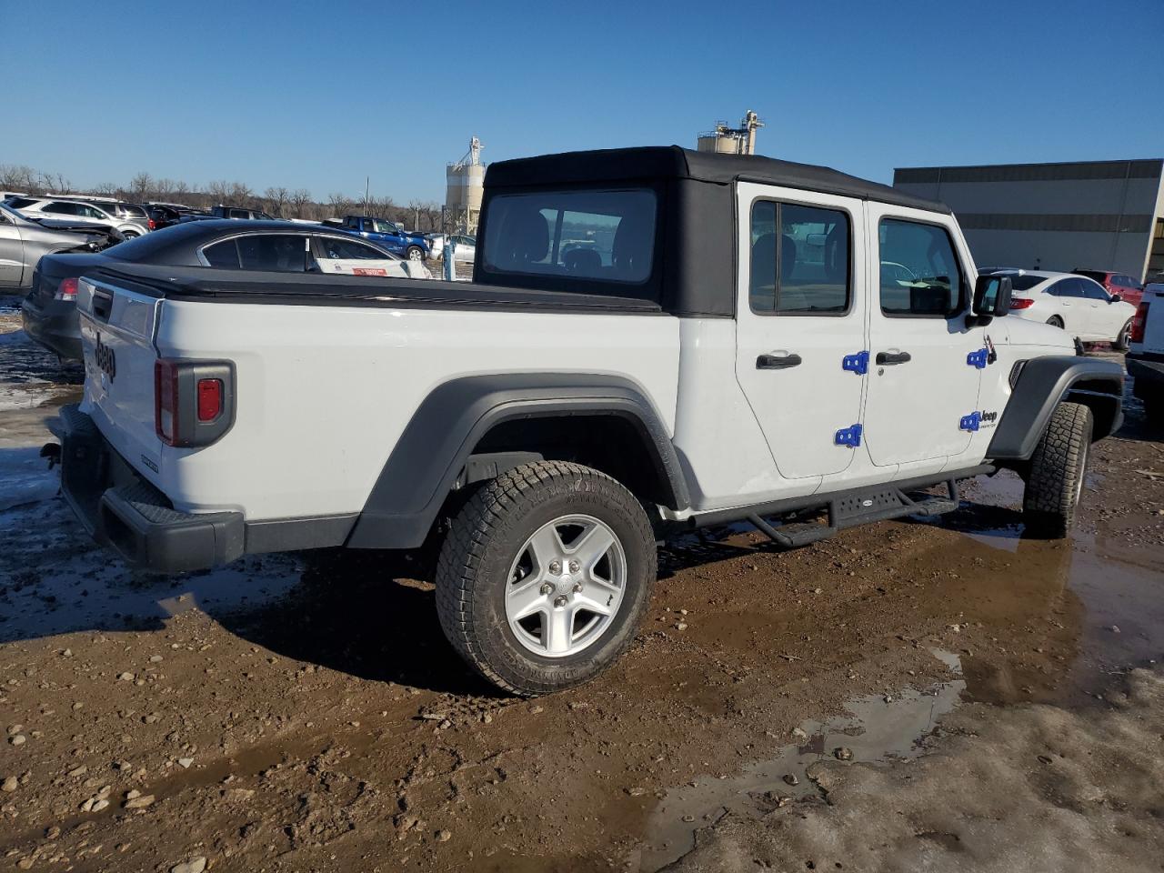 2020 Jeep Gladiator - Image 3