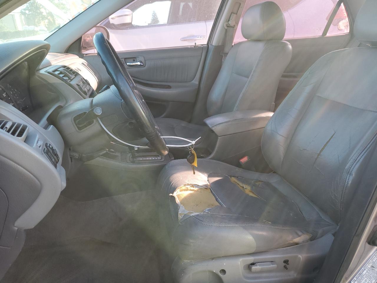 2000 Honda Accord - Image 7