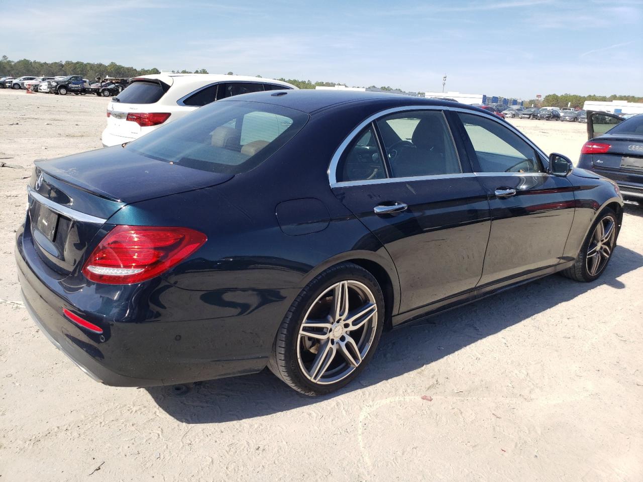 2017 Mercedes-Benz E-klasse - Image 3