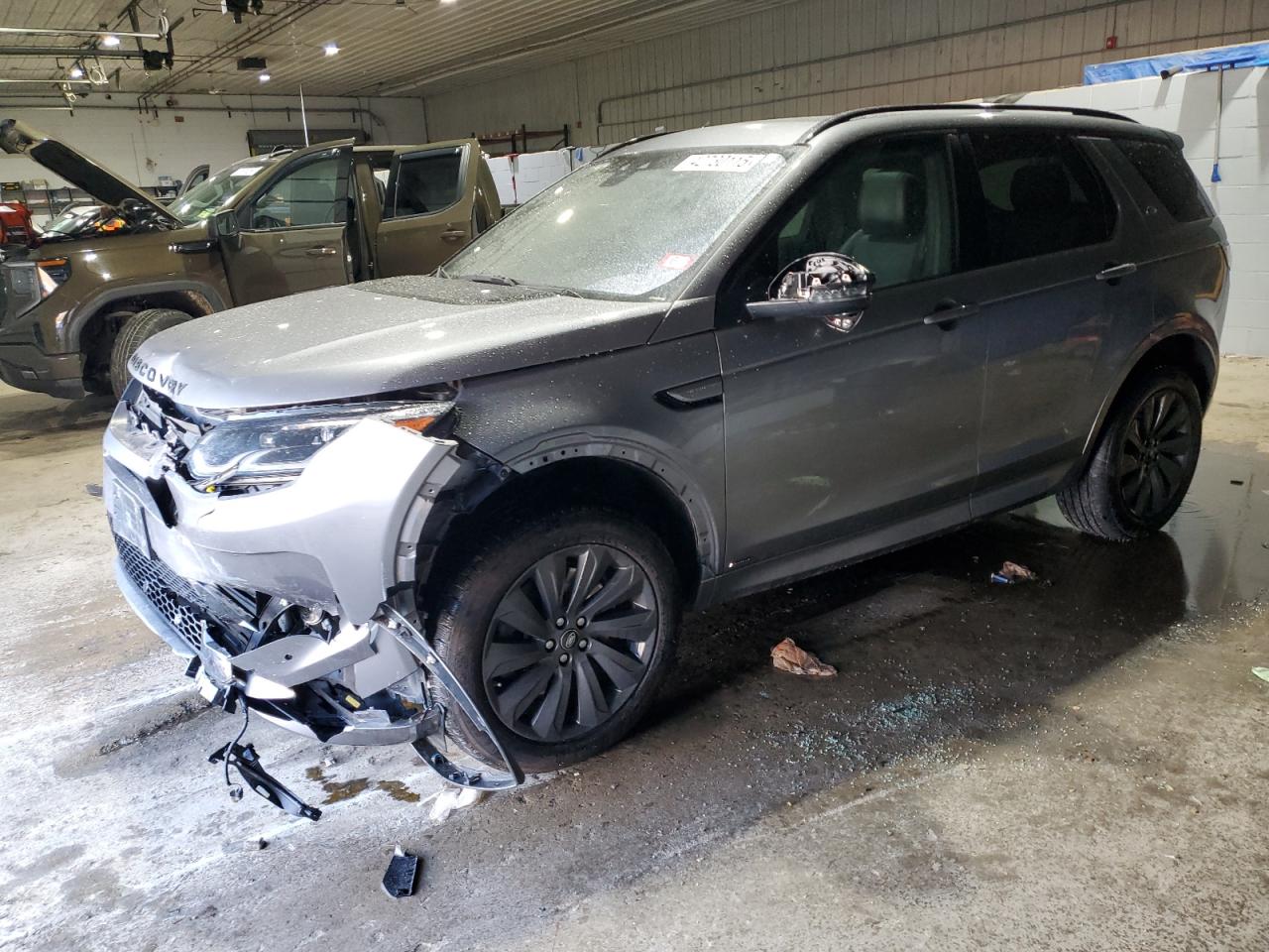2020 Land Rover Discovery - Image 1