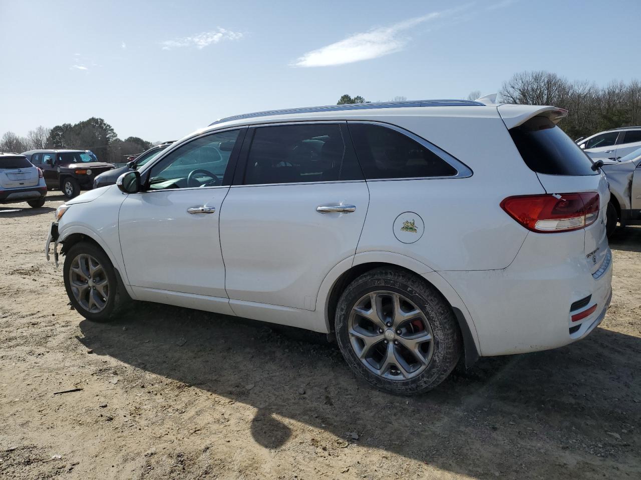 2017 Kia Sorento - Image 2