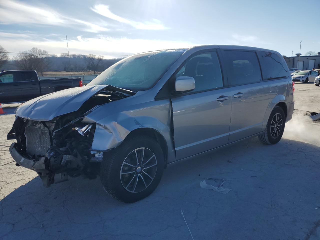 2019 Dodge Caravan - Image 1