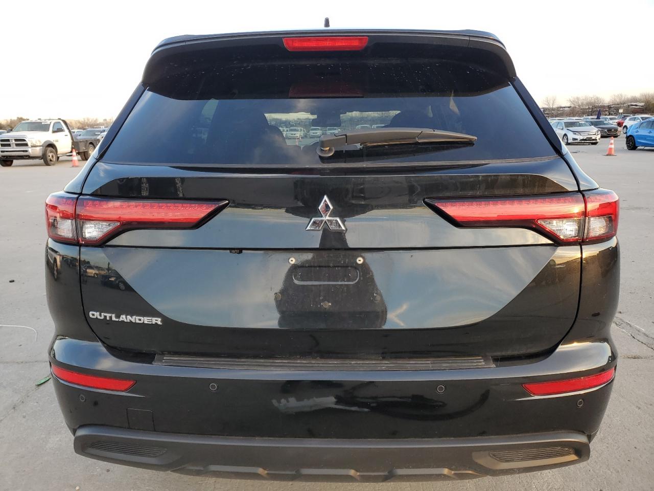 JA4J3TA80PZ028740 MITSUBISHI OUTLANDER 2023