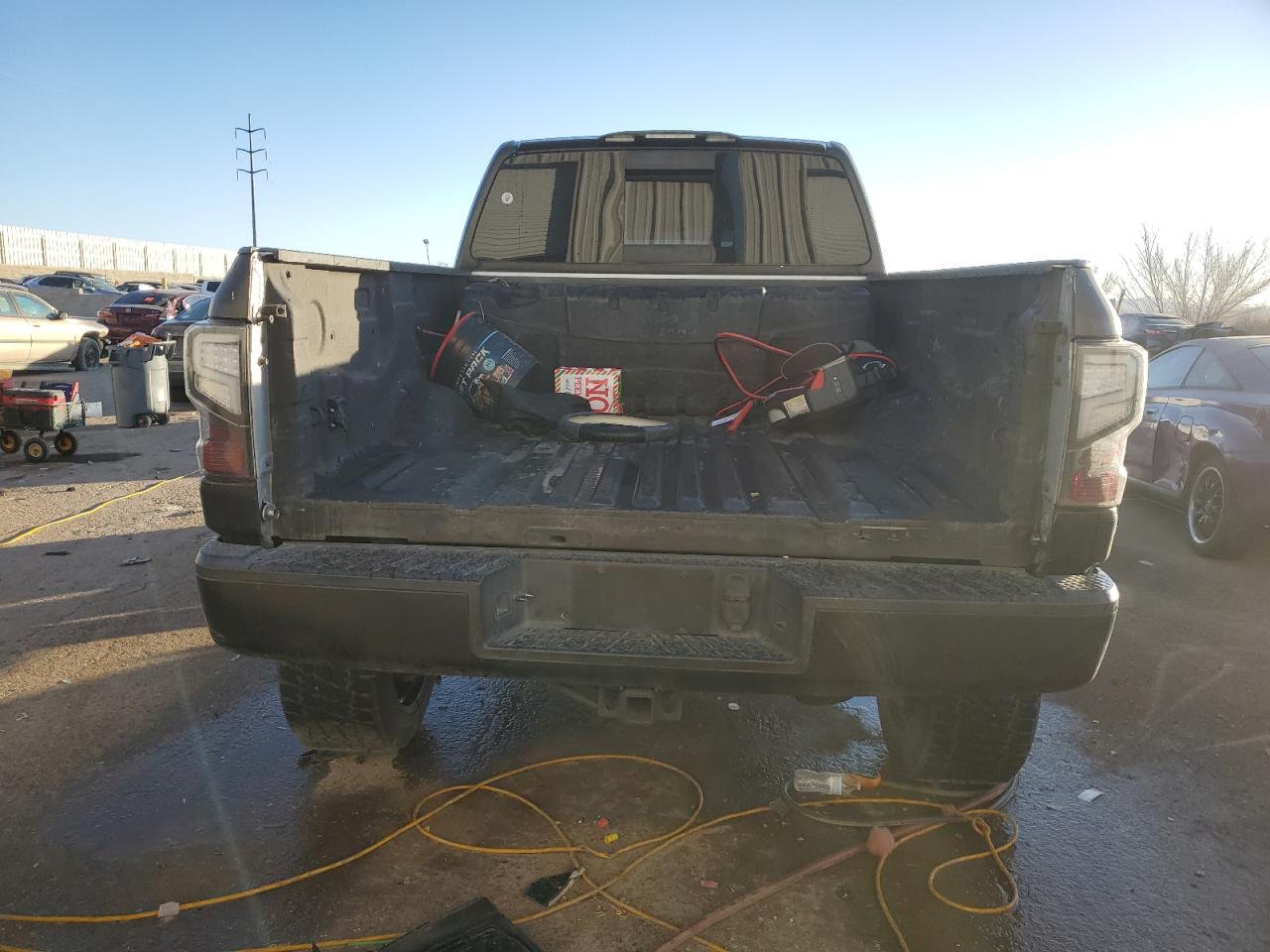 1N6BA1F42HN528060 NISSAN TITAN 2017