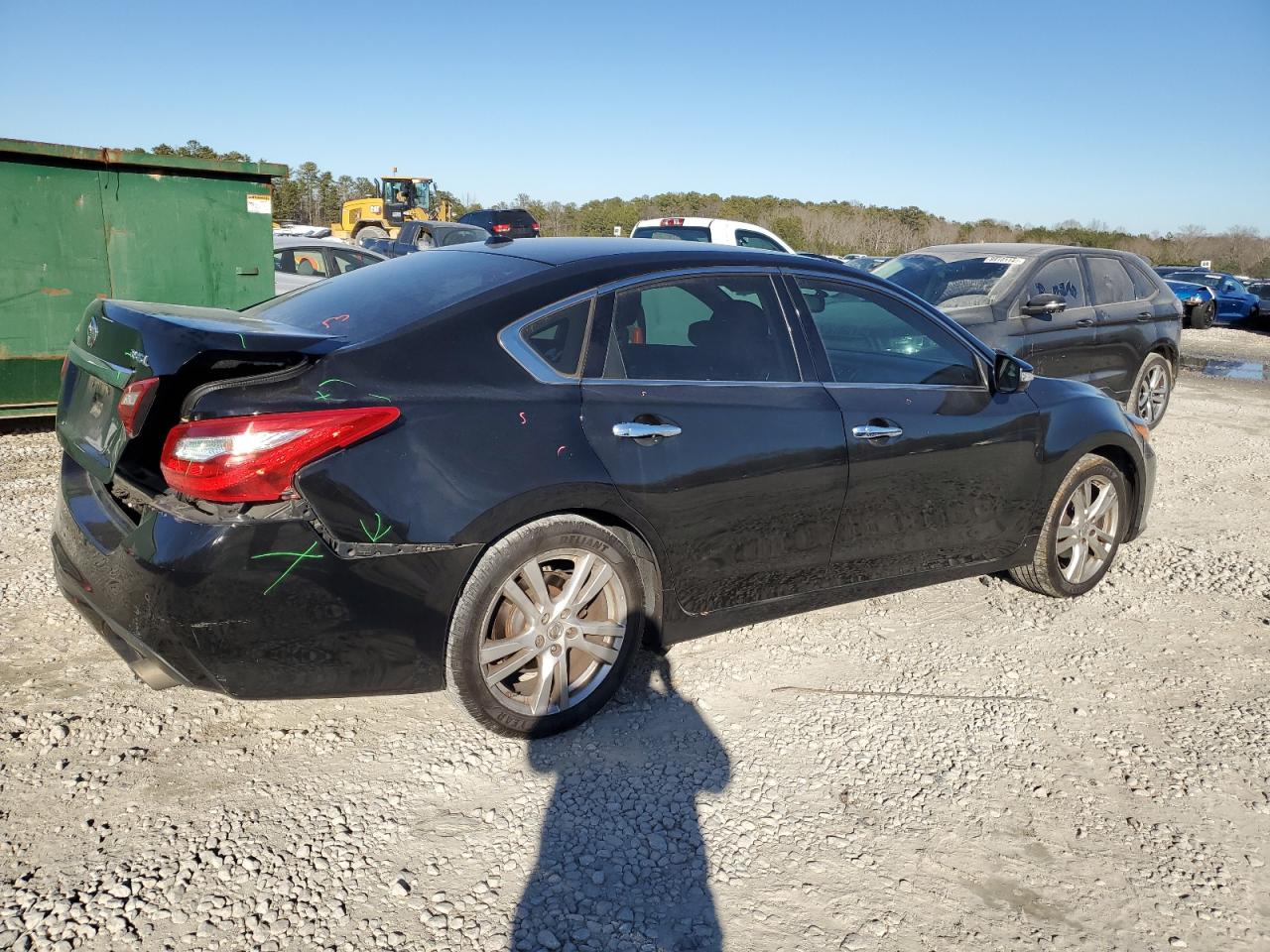 2016 Nissan Altima - Image 3