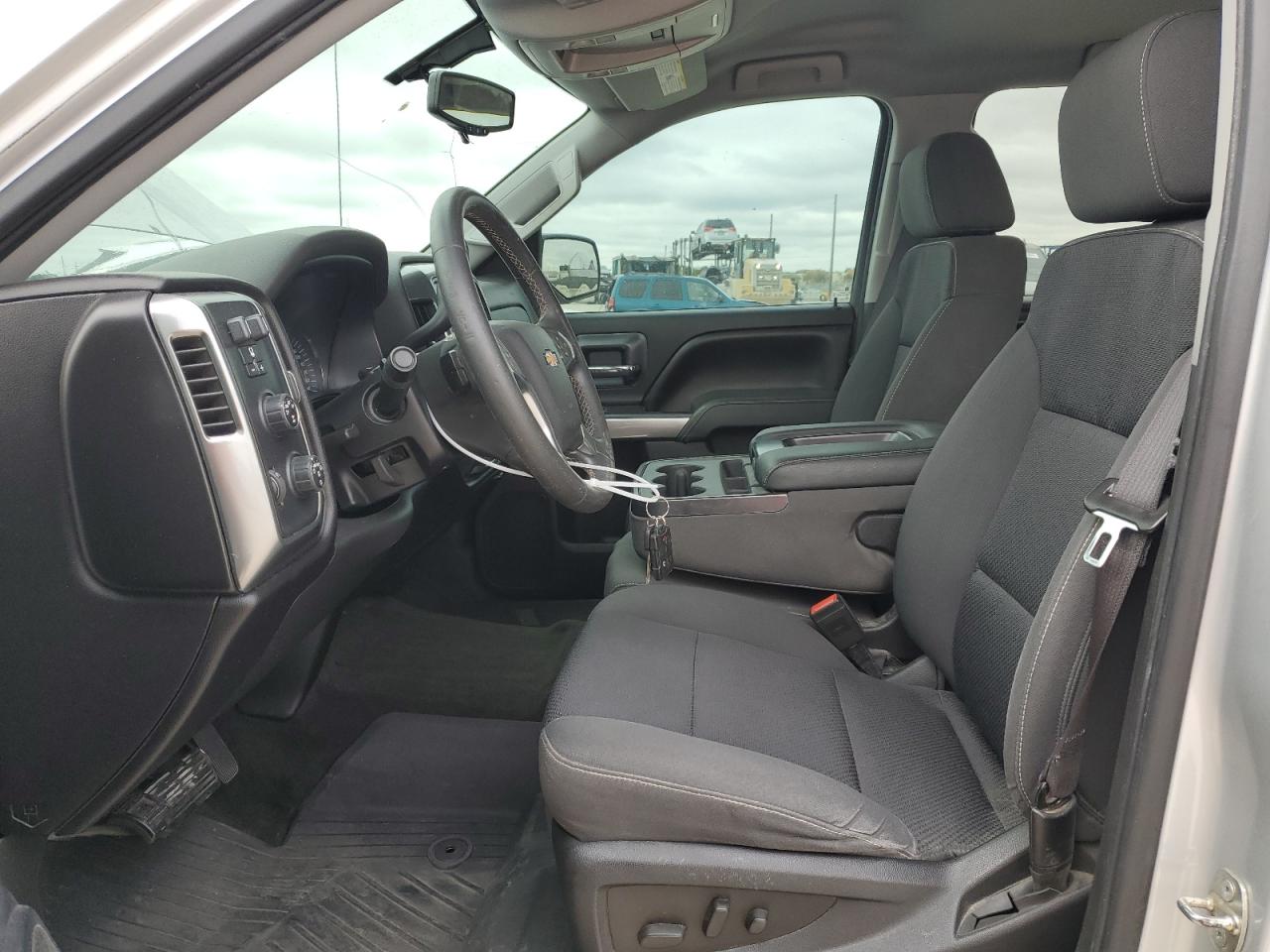 2016 Chevrolet Silverado - Image 7