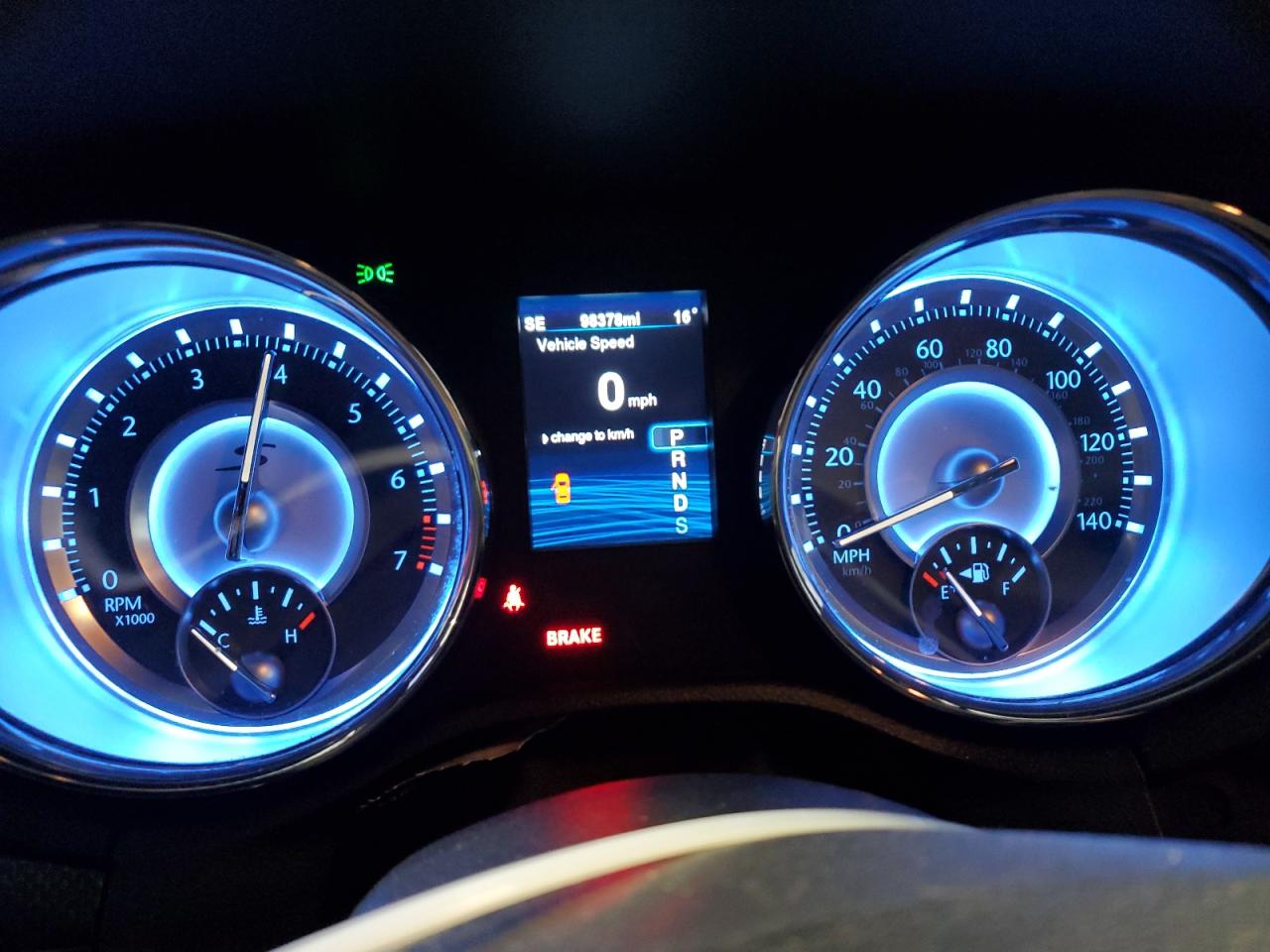 2014 Chrysler 300 - Image 9