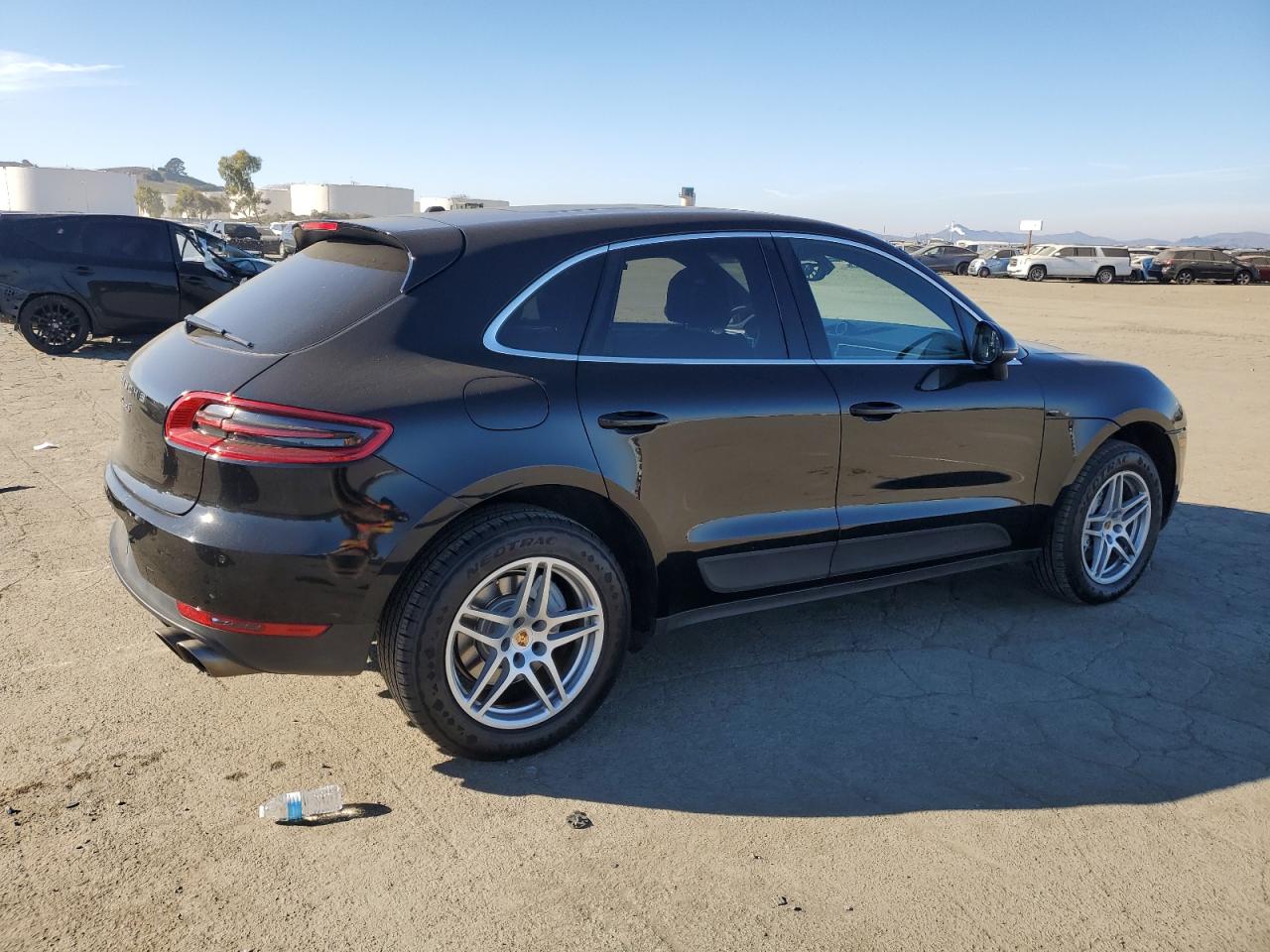 2015 Porsche Macan - Image 3