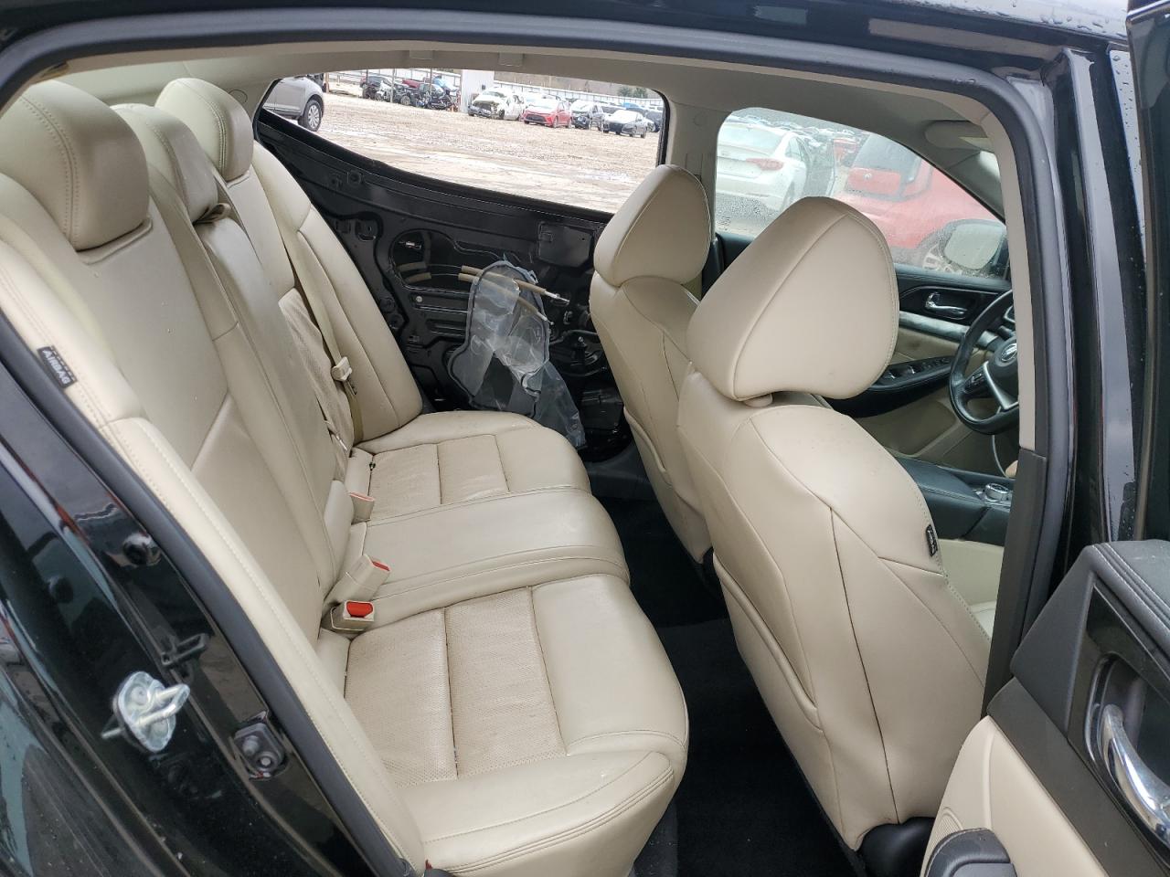 2021 Nissan Maxima - Image 10