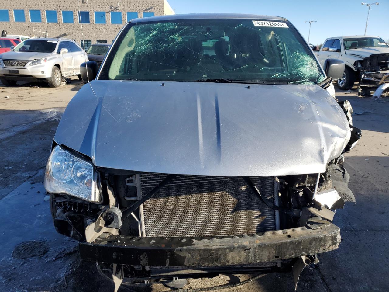 2018 Dodge Caravan - Image 5