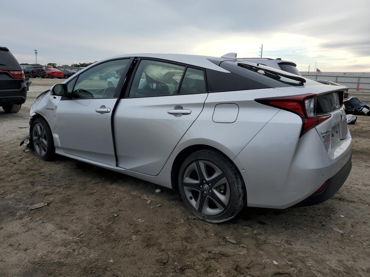 2022 Toyota Prius - Image 2