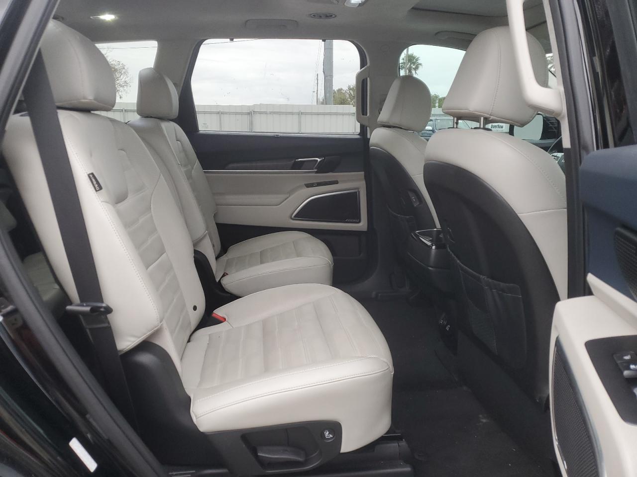 2023 Kia Telluride - Image 11