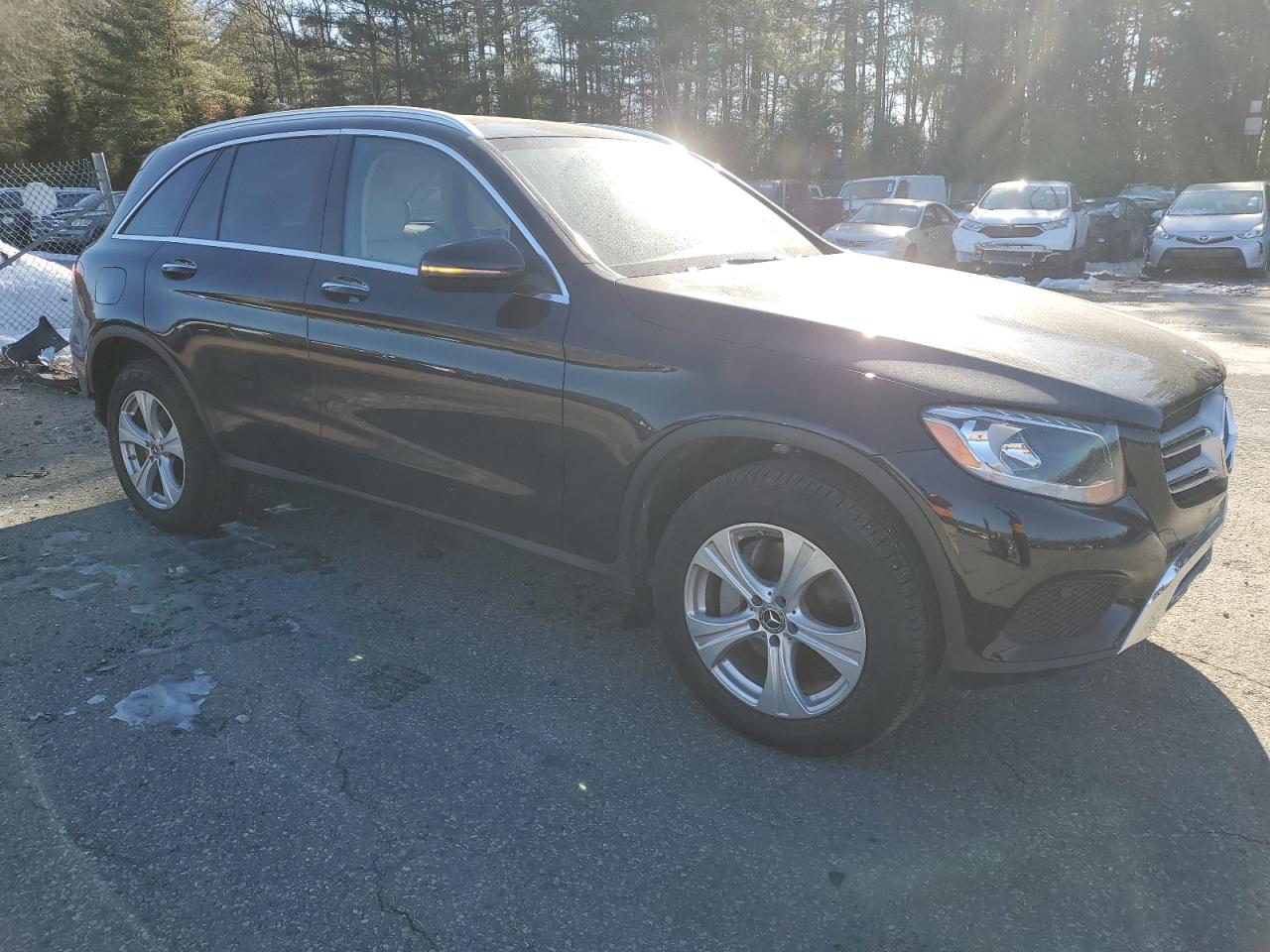 2017 Mercedes-Benz GLC - Image 4