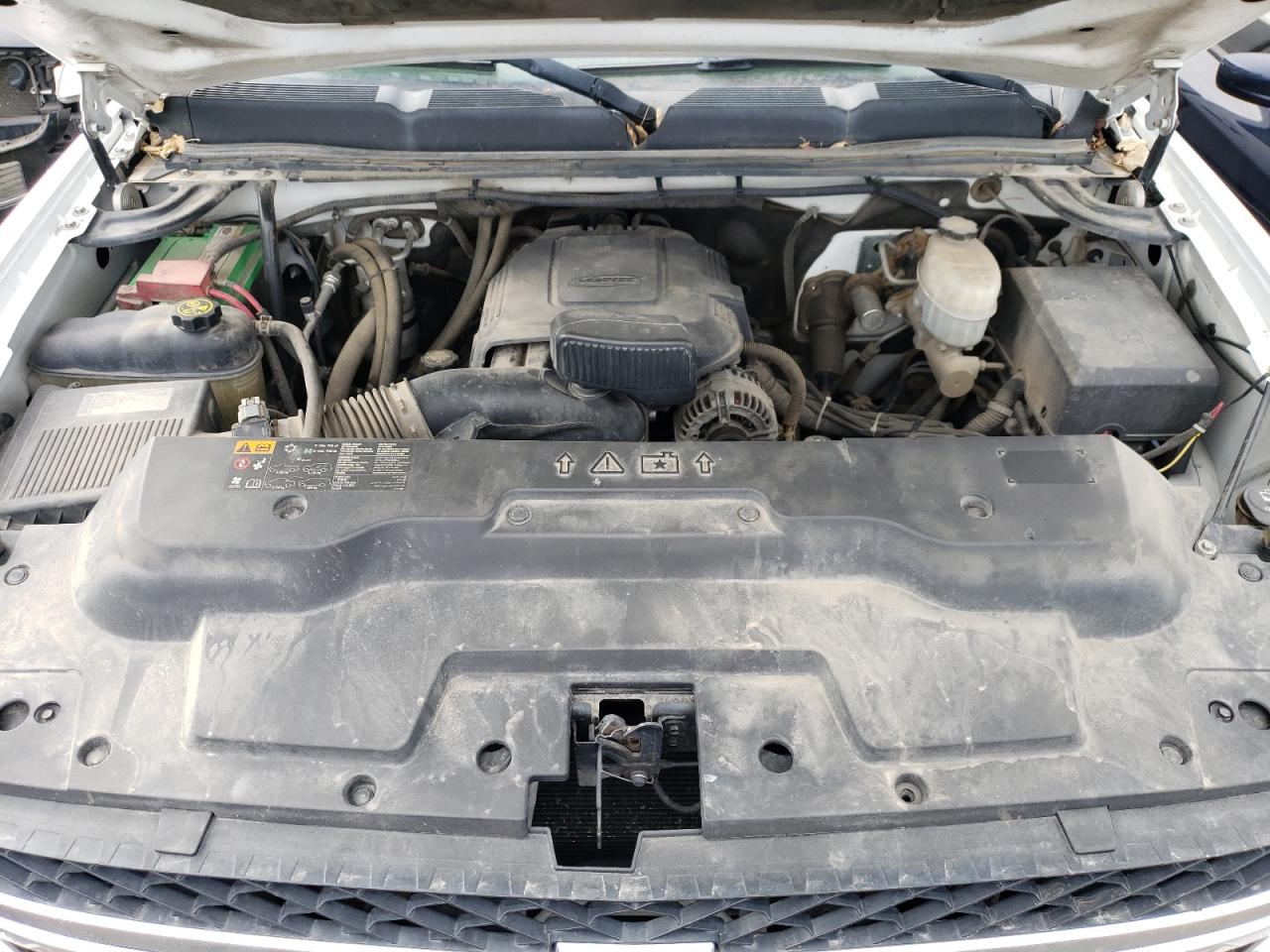 2012 Chevrolet Silverado - Image 11