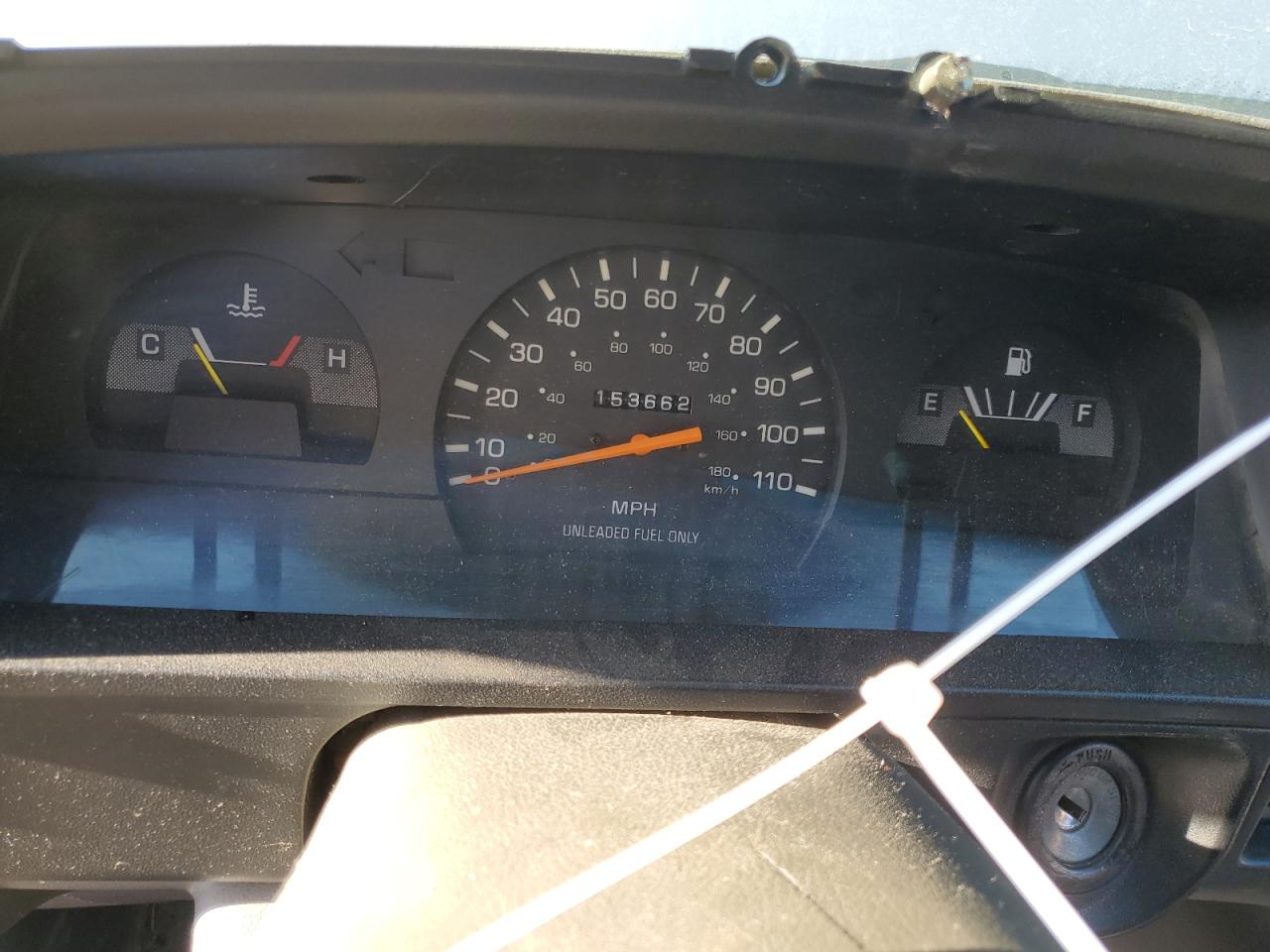 1993 Toyota Pickup - Image 9