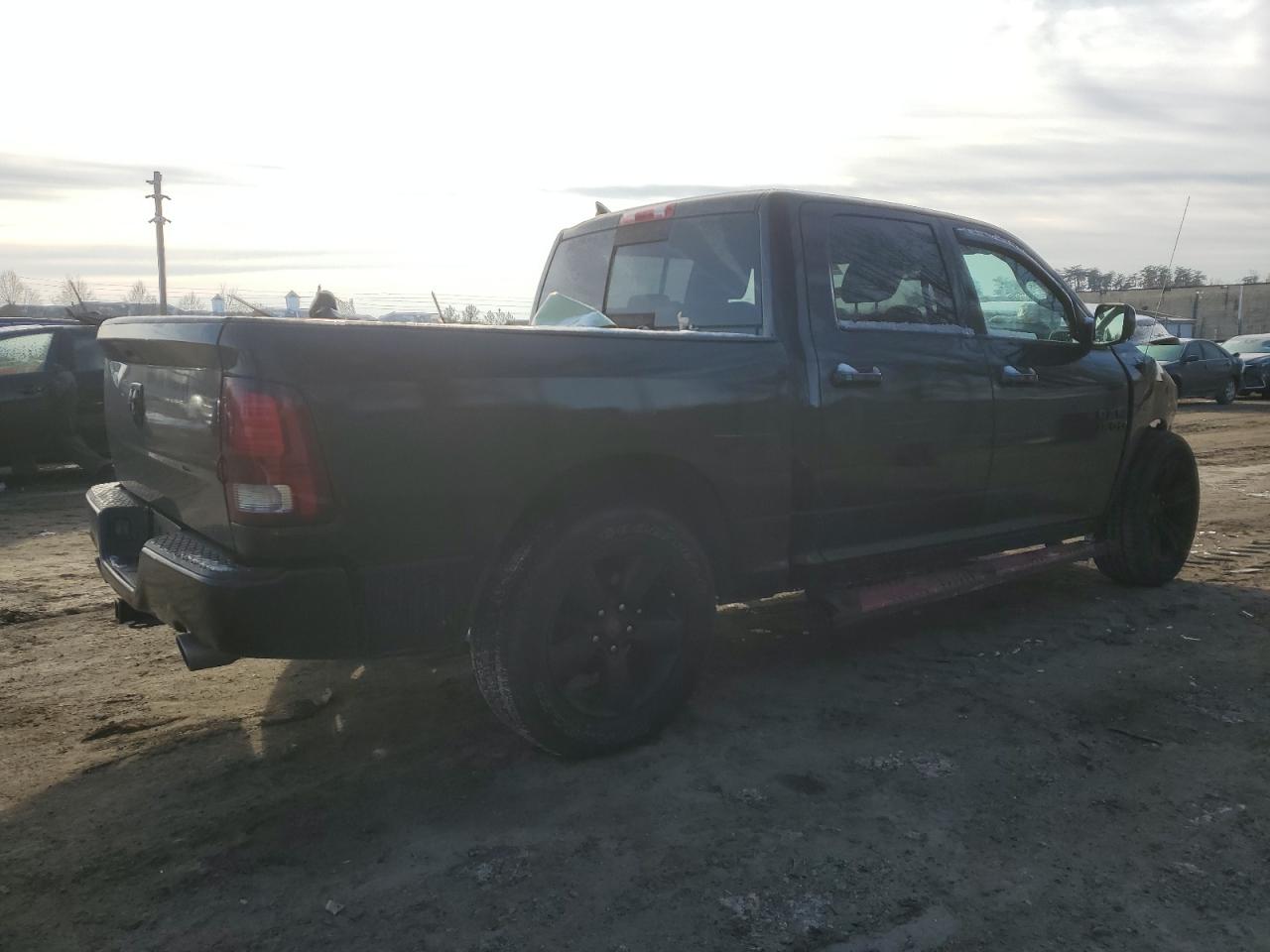 2017 RAM 1500 - Image 3