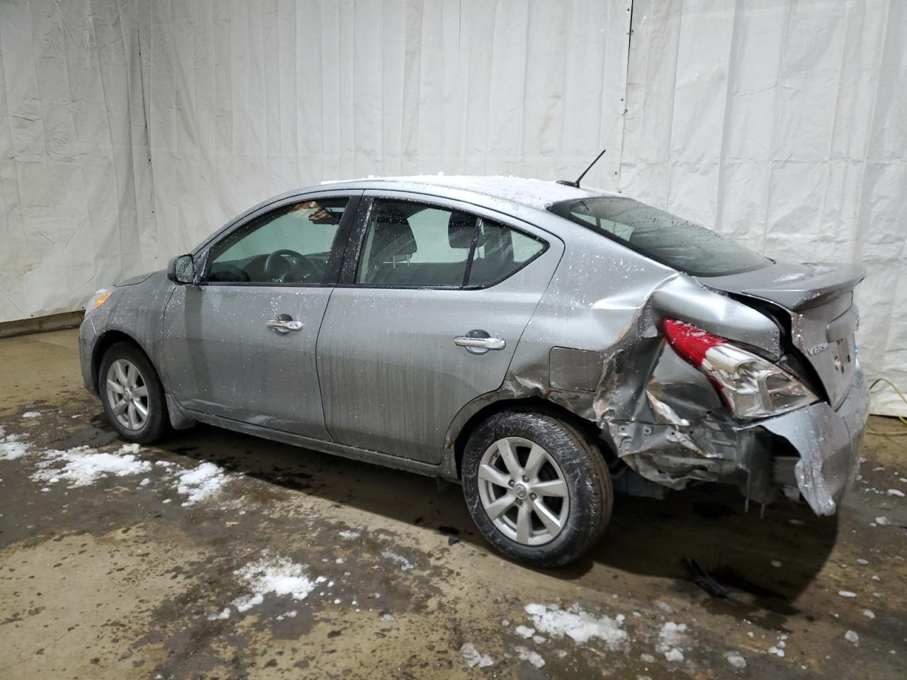 2013 Nissan Versa - Image 2