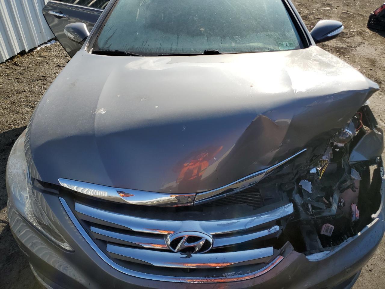 2014 Hyundai Sonata - Image 11