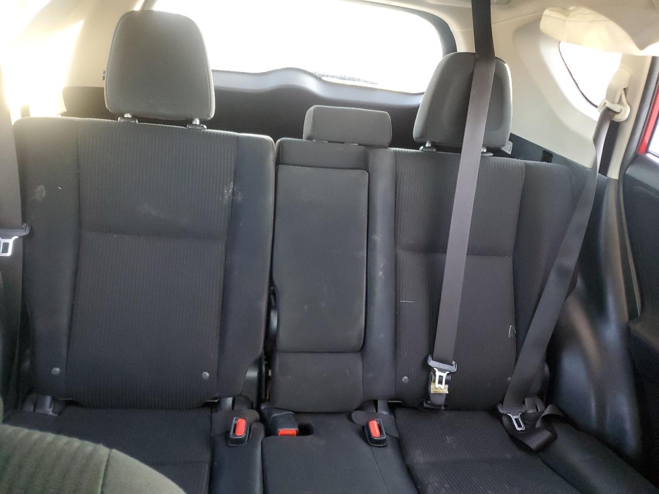 2017 Toyota RAV 4 - Image 10