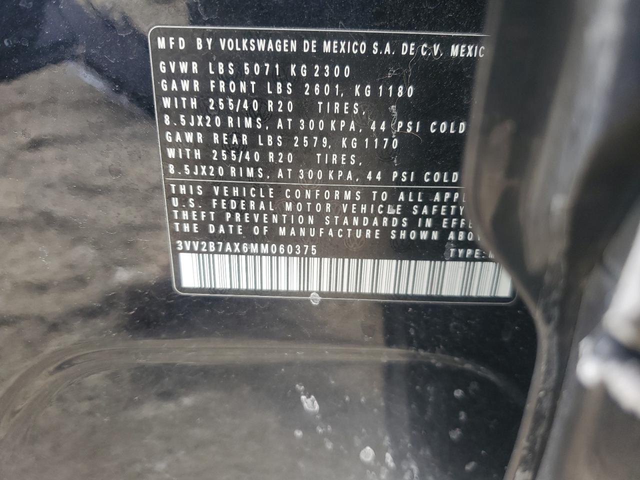2021 Volkswagen Tiguan - Image 13