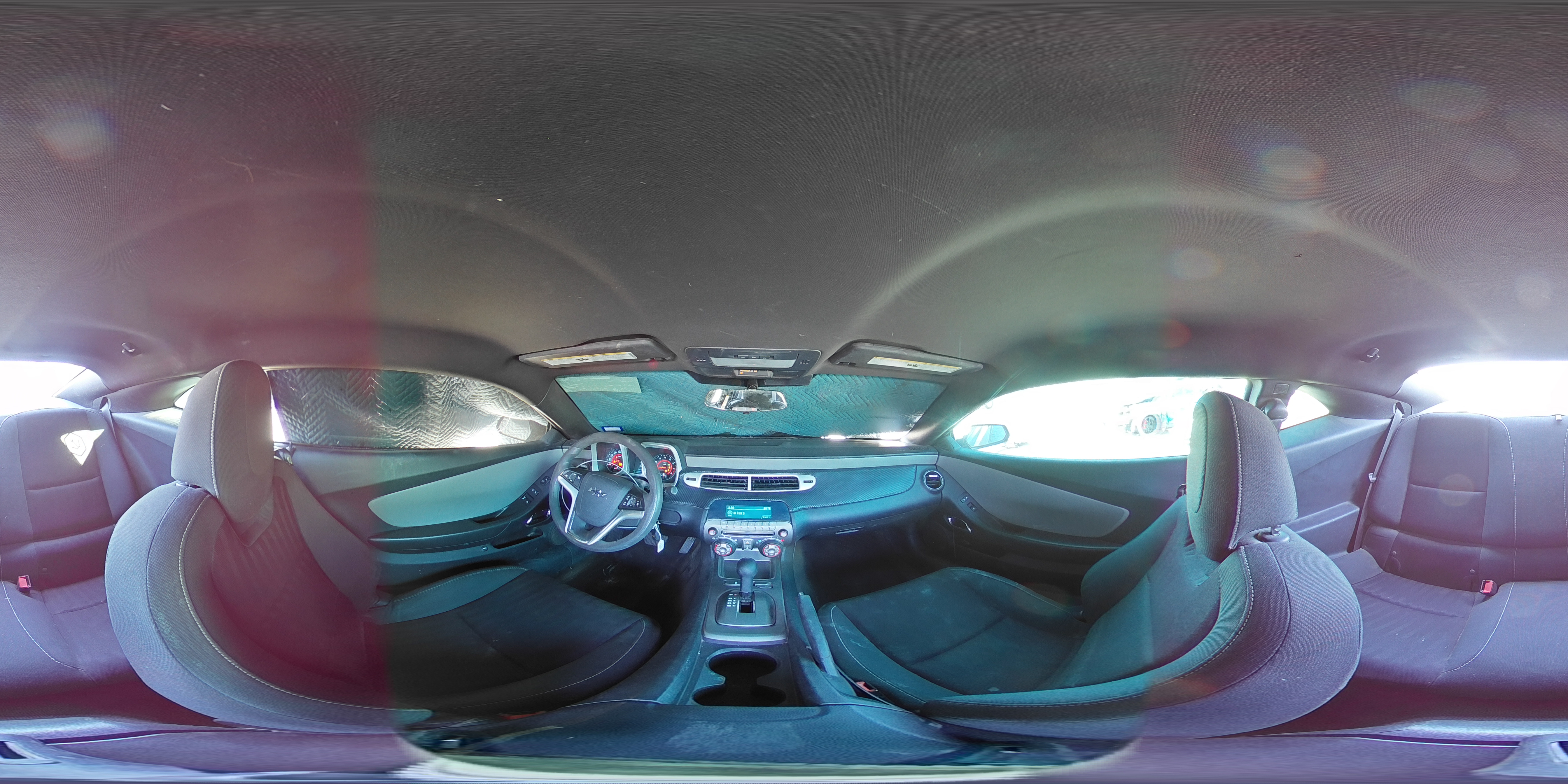 2014 Chevrolet Camaro - Image 13