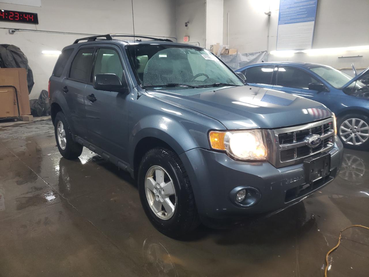 2010 Ford Escape - Image 4