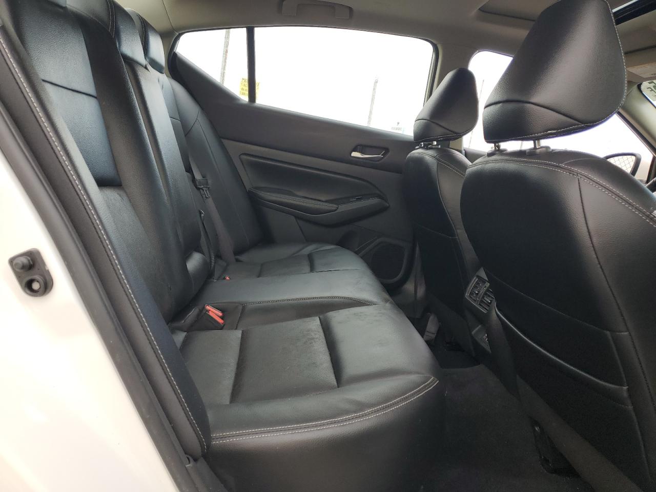 2024 Nissan Altima - Image 10