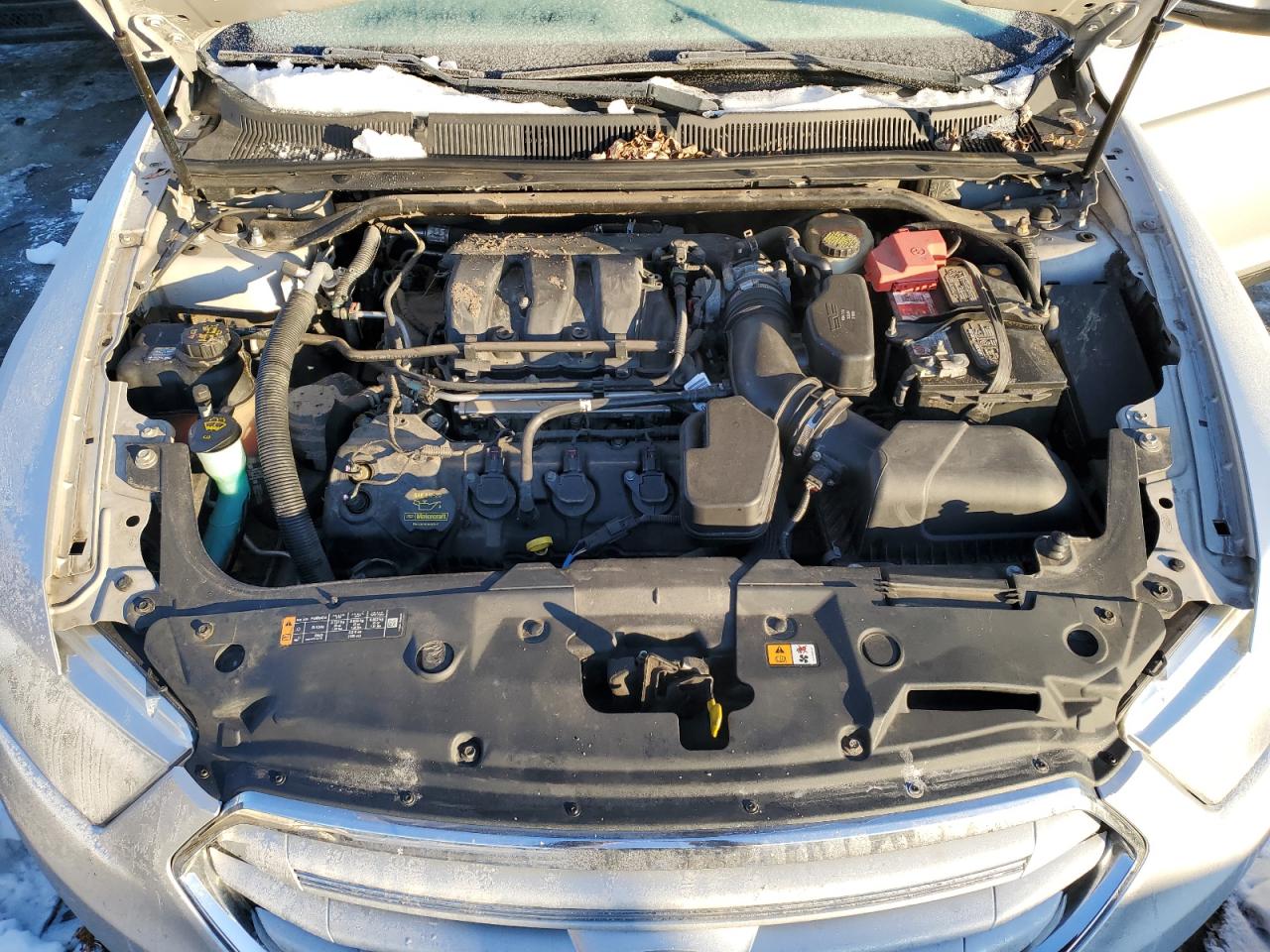 2013 Ford Taurus - Image 13