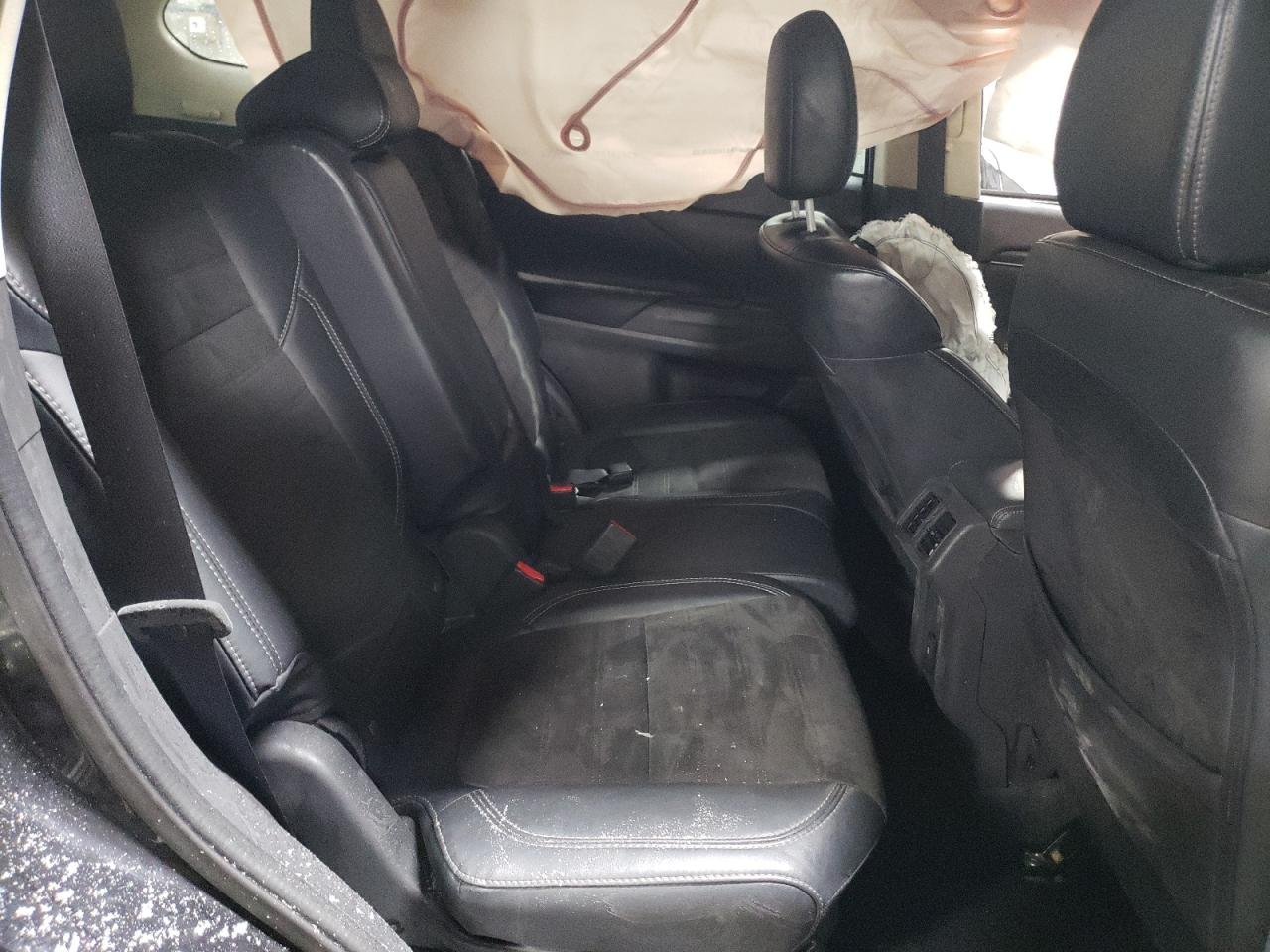 2020 Mitsubishi Outlander - Image 10