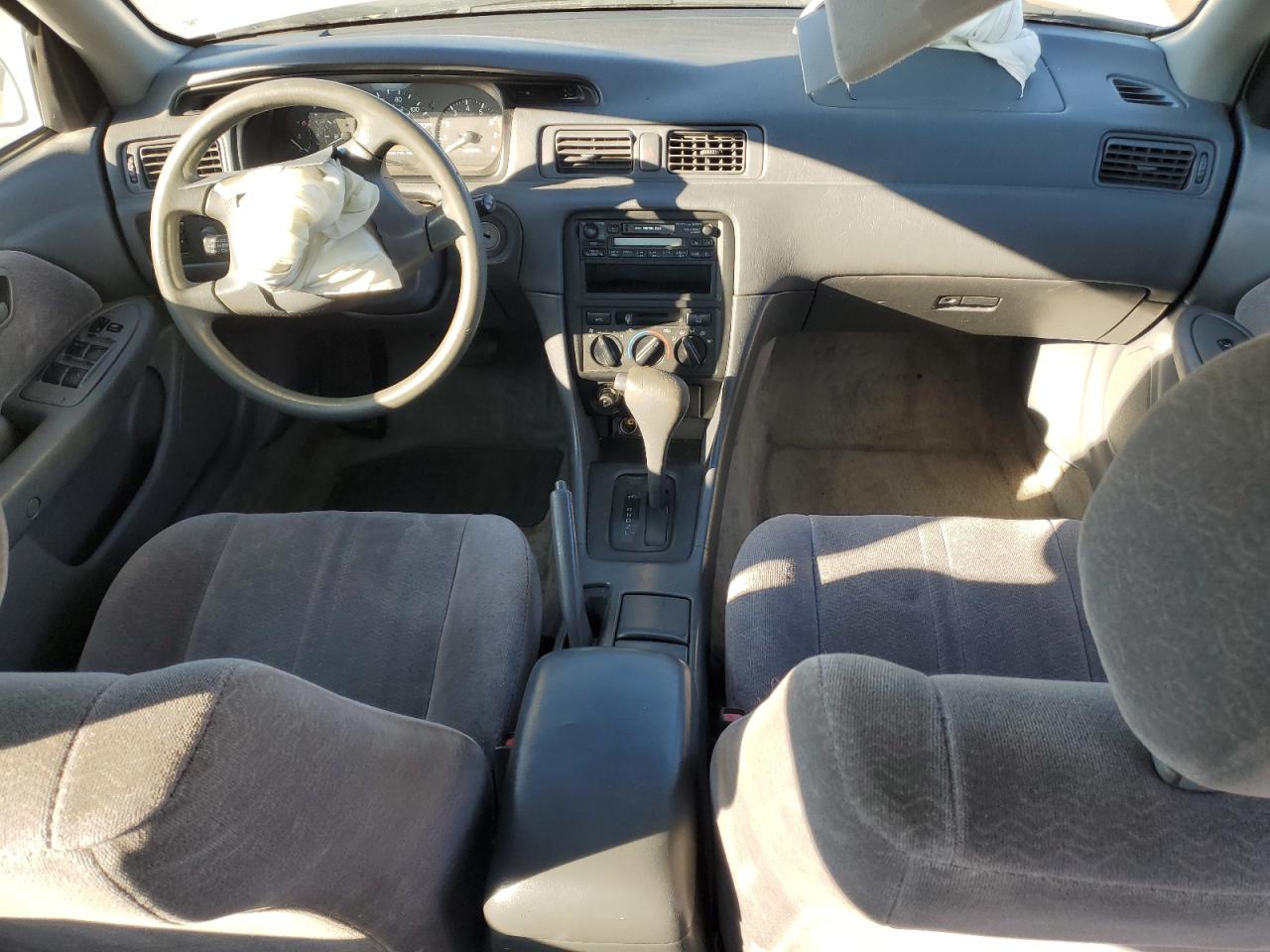 1998 Toyota Camry - Image 8