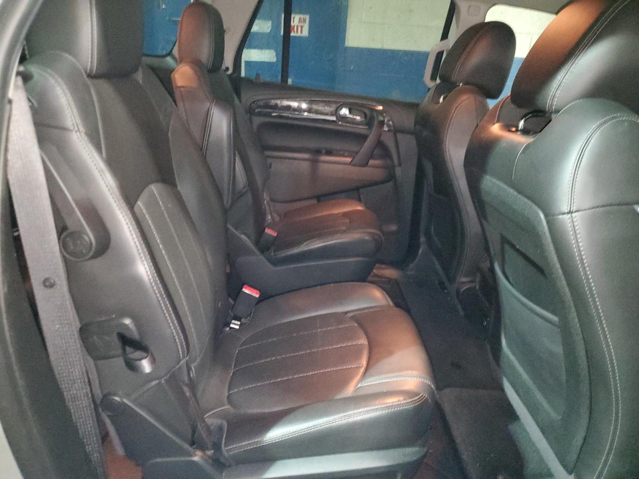 2017 Buick Enclave - Image 11