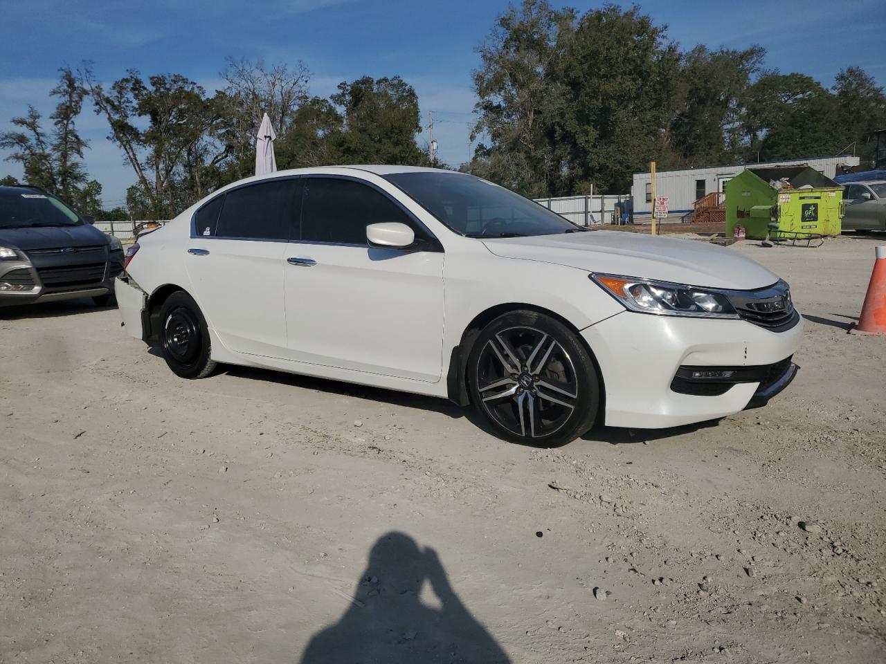 2017 Honda Accord - Image 4