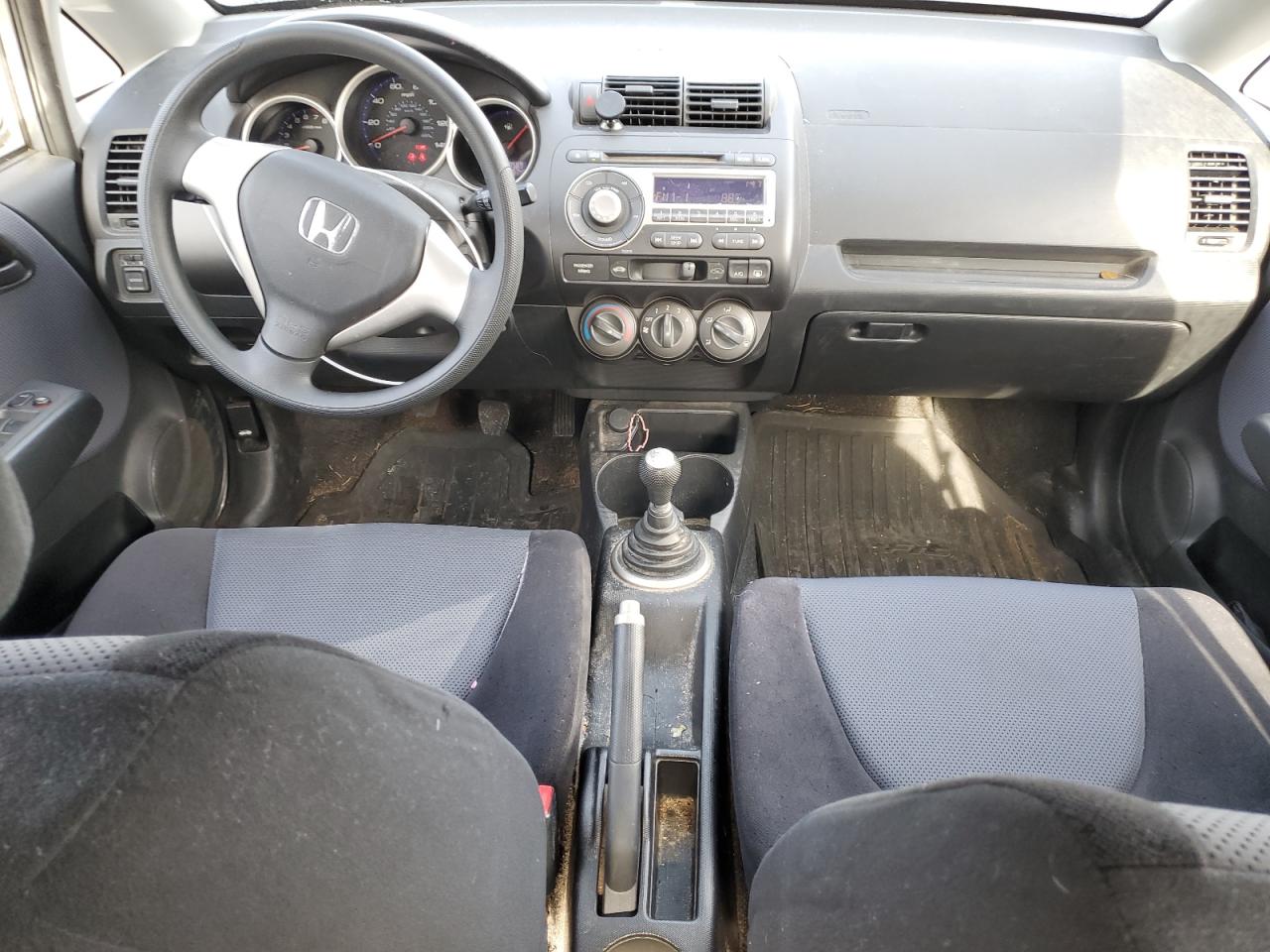 2007 Honda Fit - Image 8