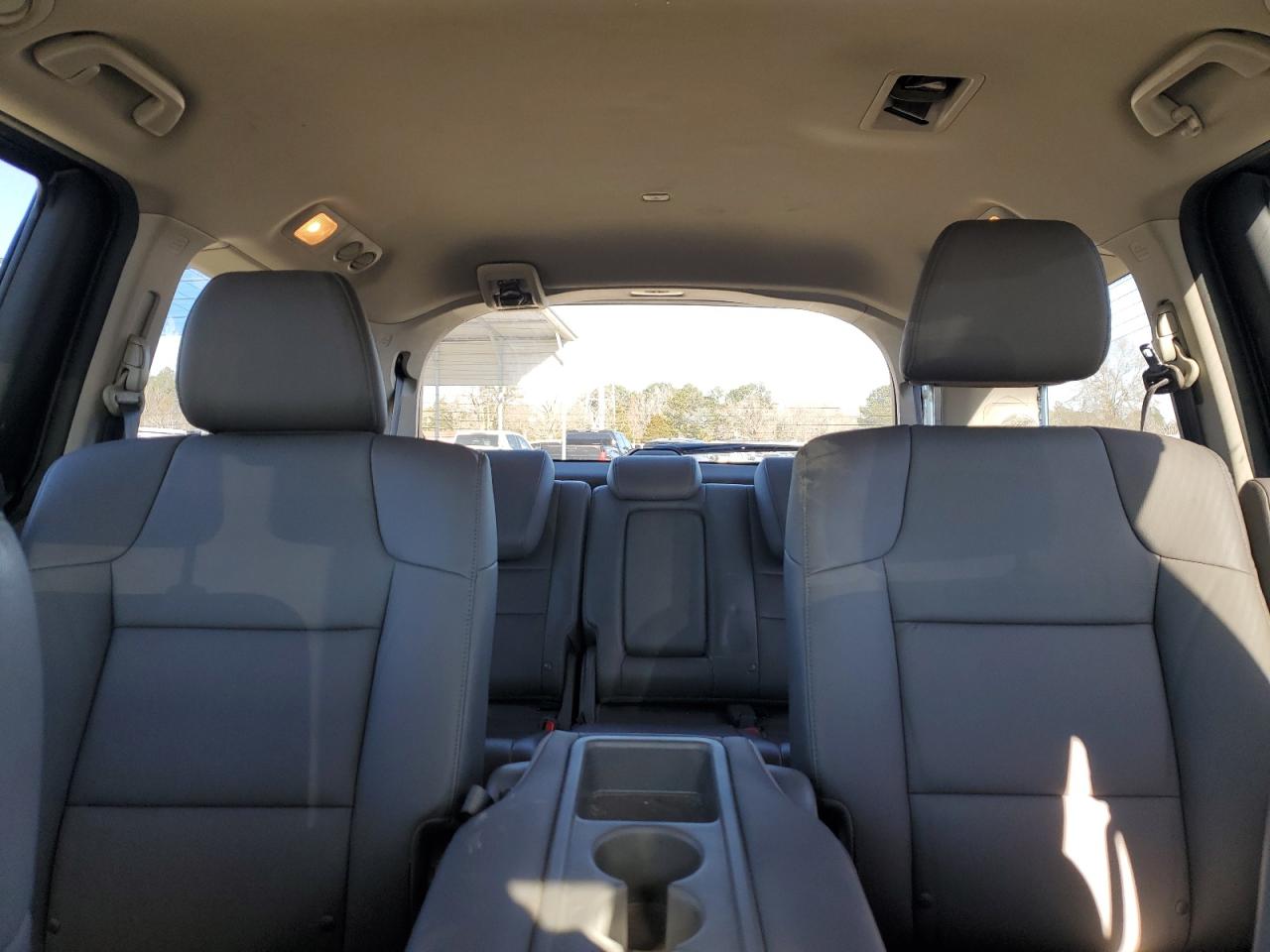 2016 Honda Odyssey - Image 10