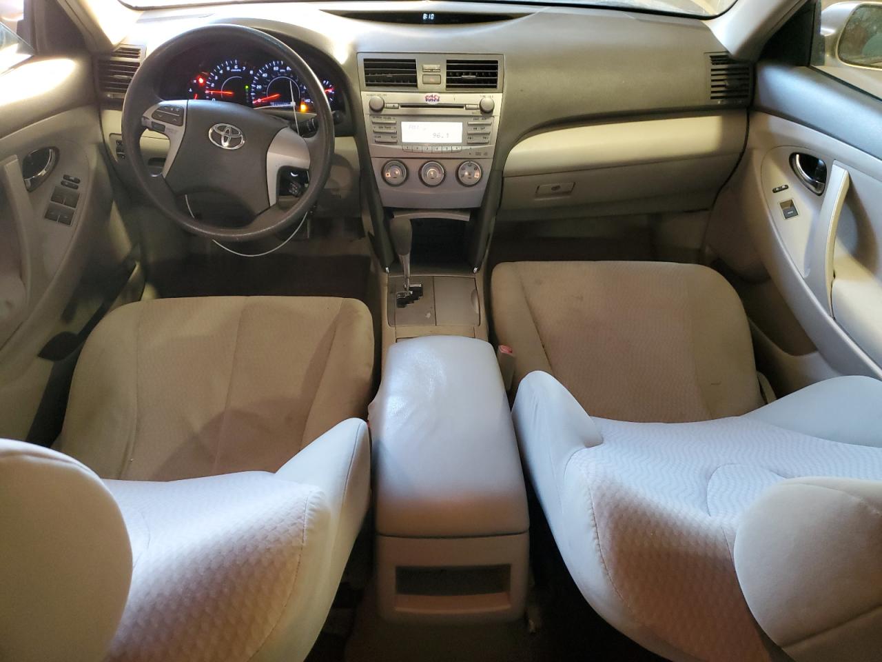 2010 Toyota Camry - Image 8
