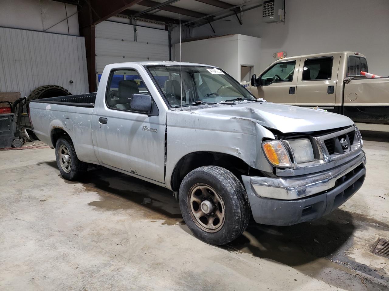 2000 Nissan Navara (Frontier) - Image 4
