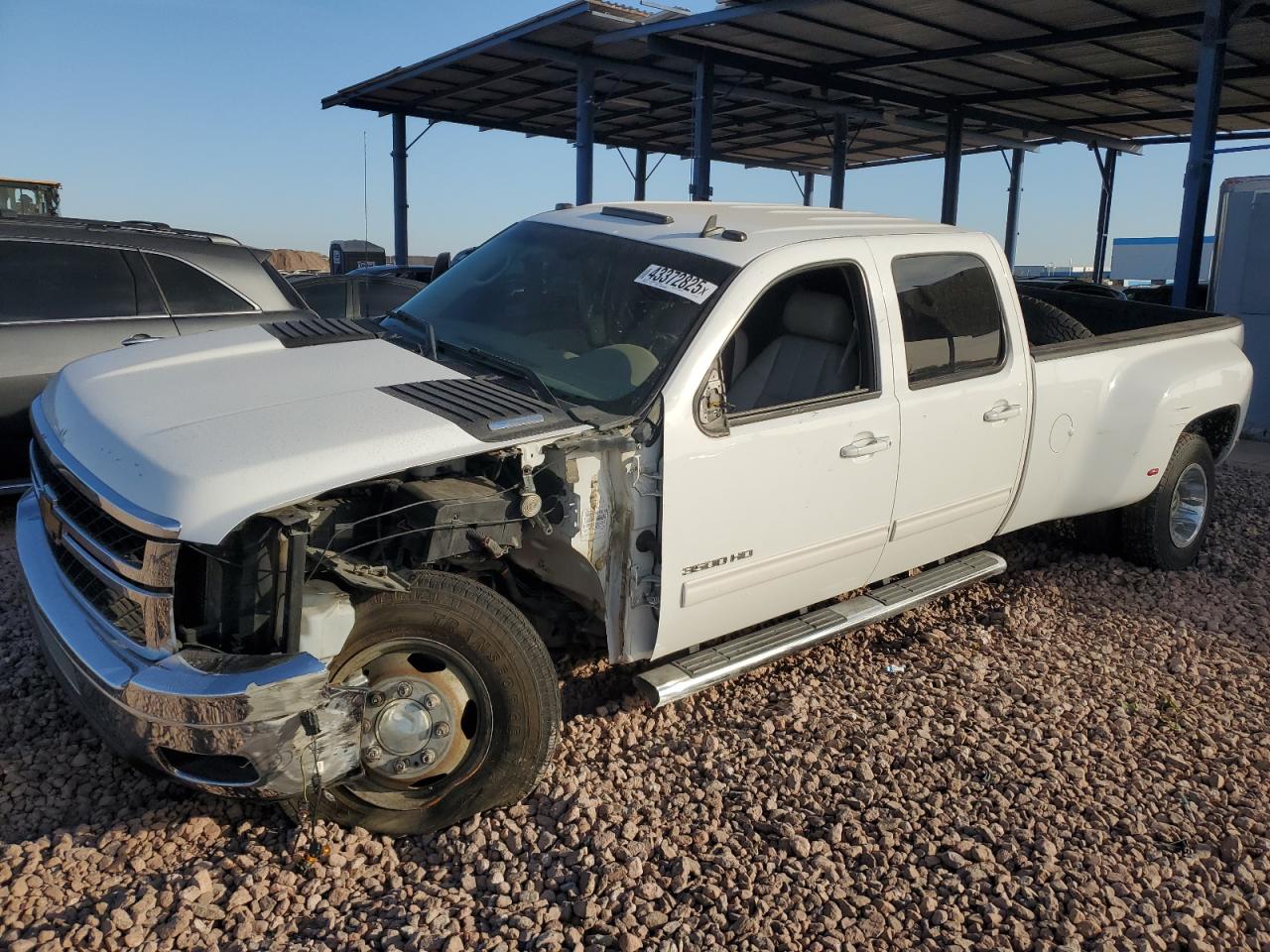 2011 Chevrolet Silverado - Image 2