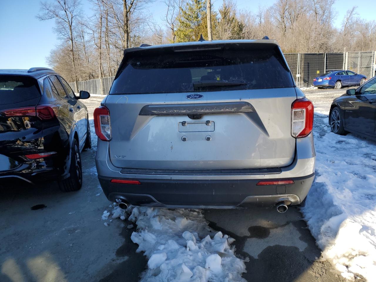 2021 Ford Explorer - Image 6