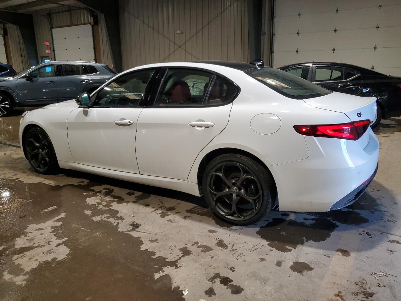 2019 Alfa Romeo Giulia - Image 2