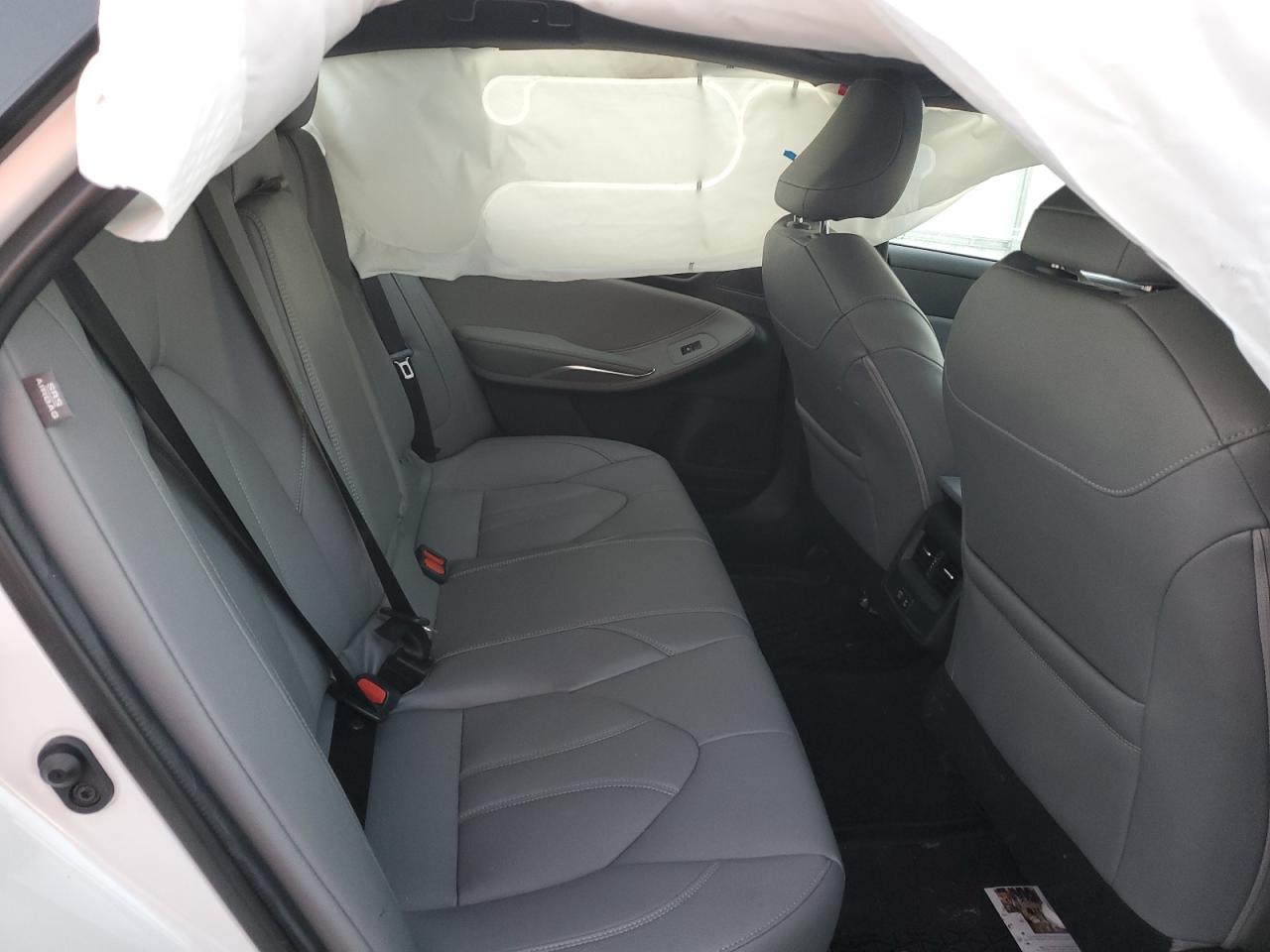 2021 Toyota Avalon - Image 10