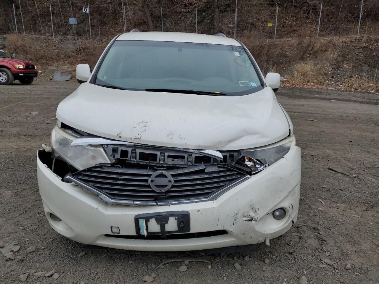 2014 Nissan Quest - Image 5