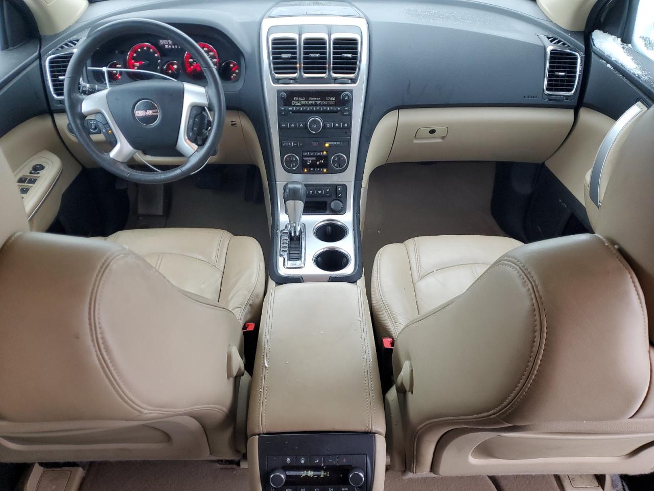 2010 GMC Acadia - Image 8