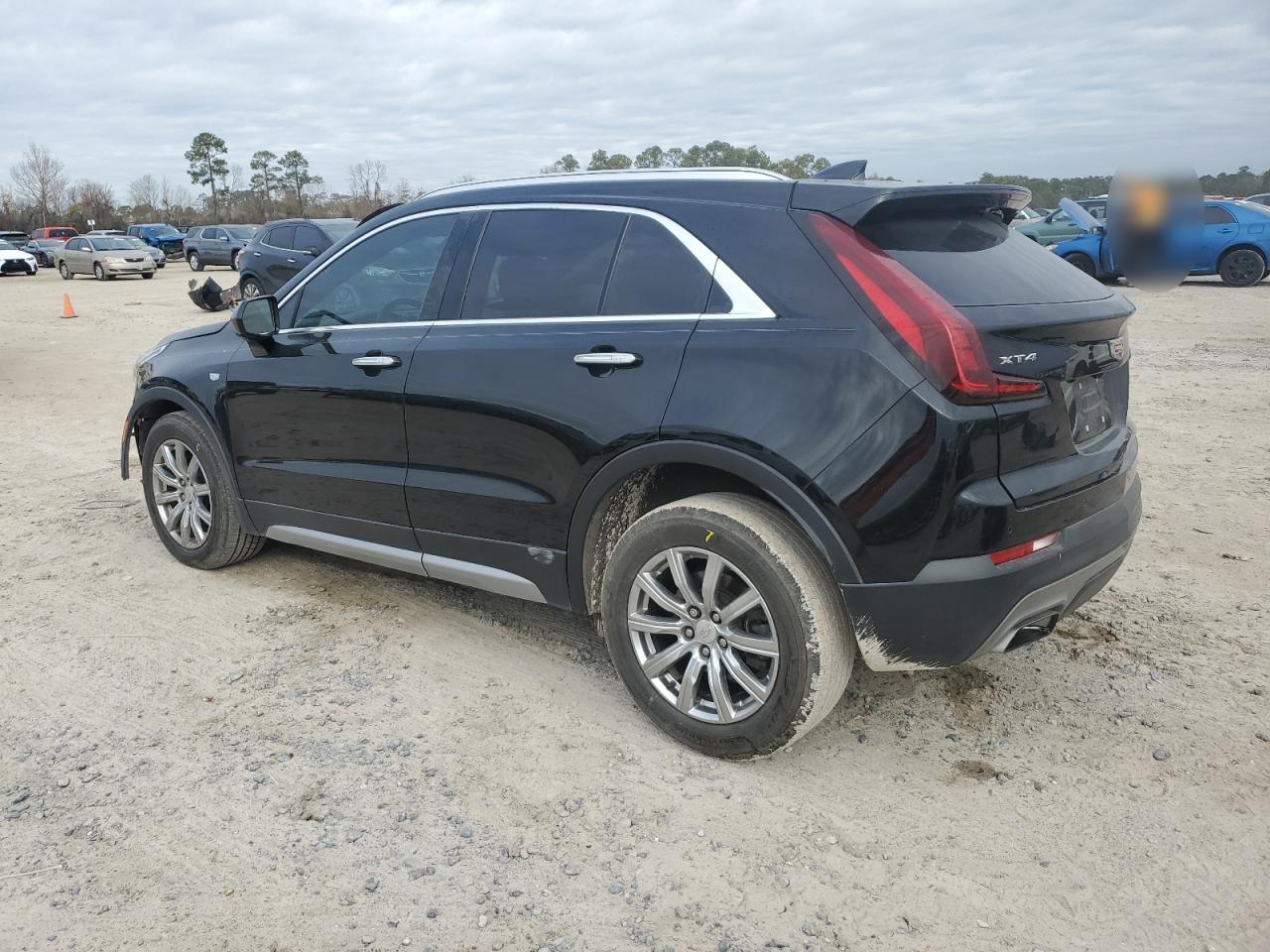 2019 Cadillac XT4 - Image 2