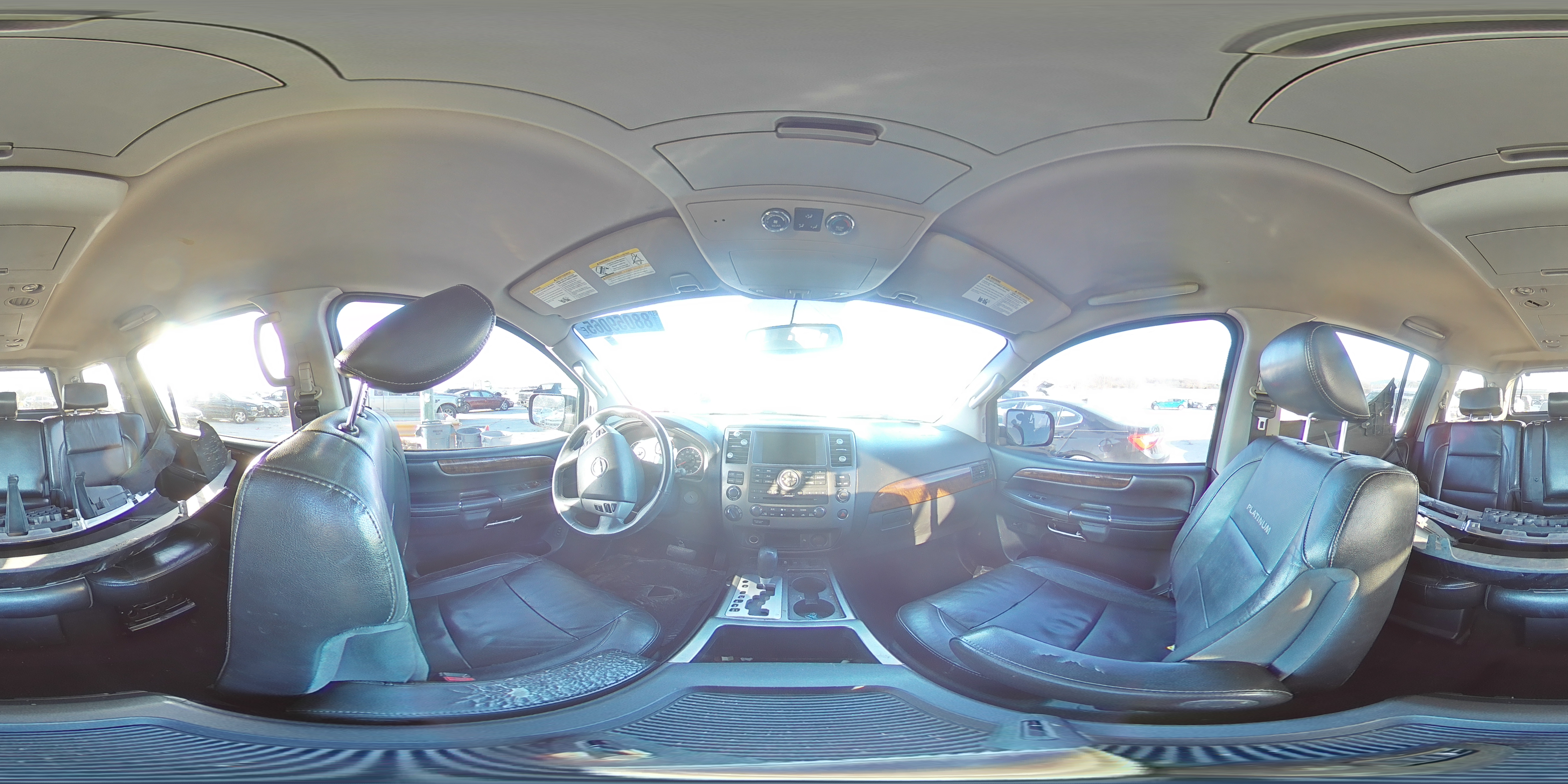 2015 Nissan Armada - Image 16